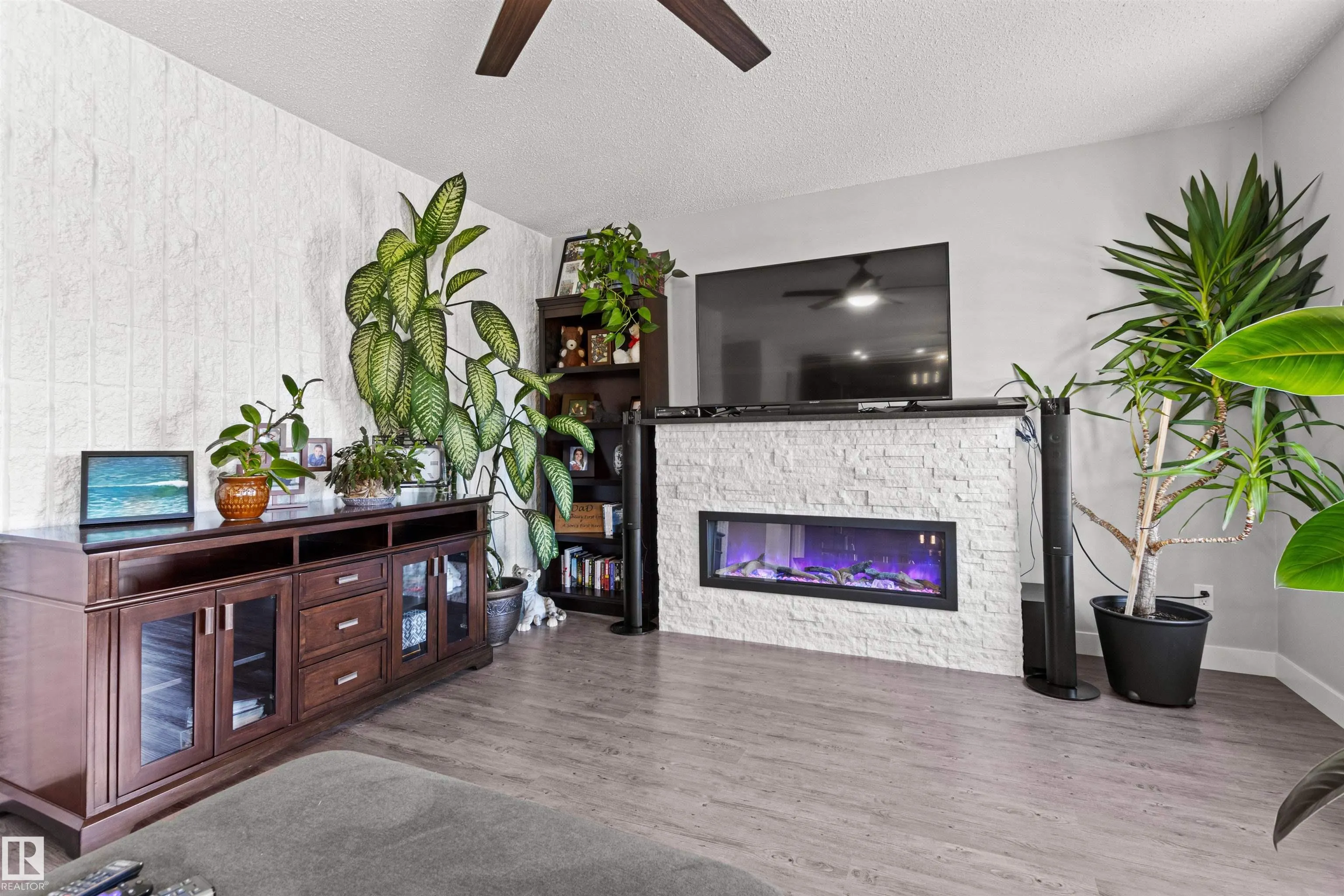 63 GLENWOOD Crescent