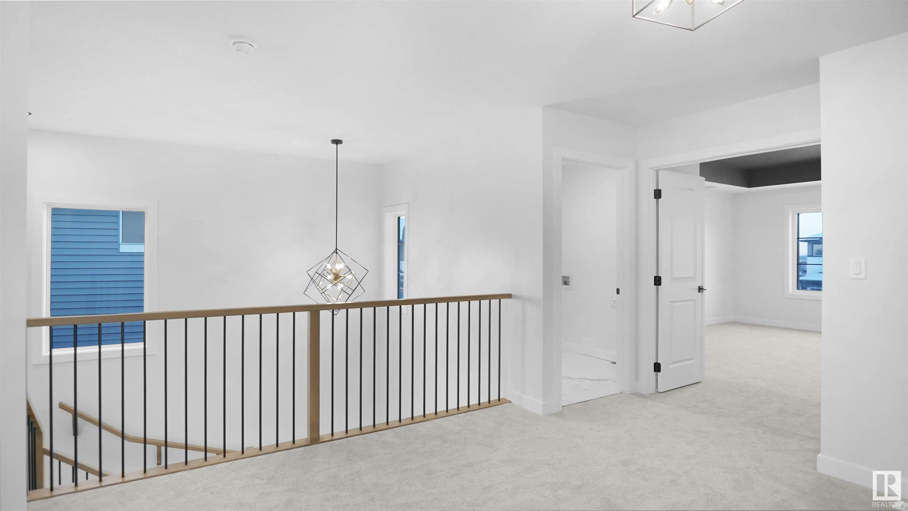 4 AXELWOOD CRESENT