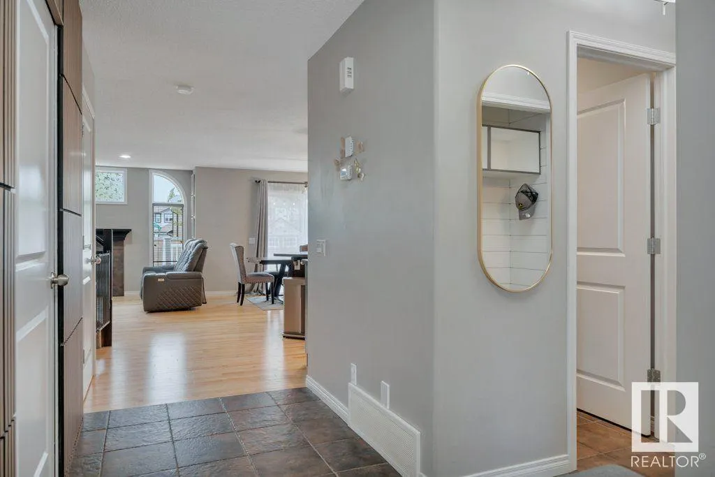 628 FOXTAIL Lane
