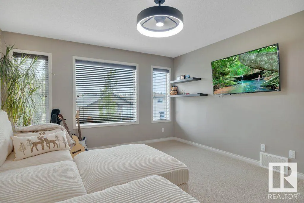 628 FOXTAIL Lane