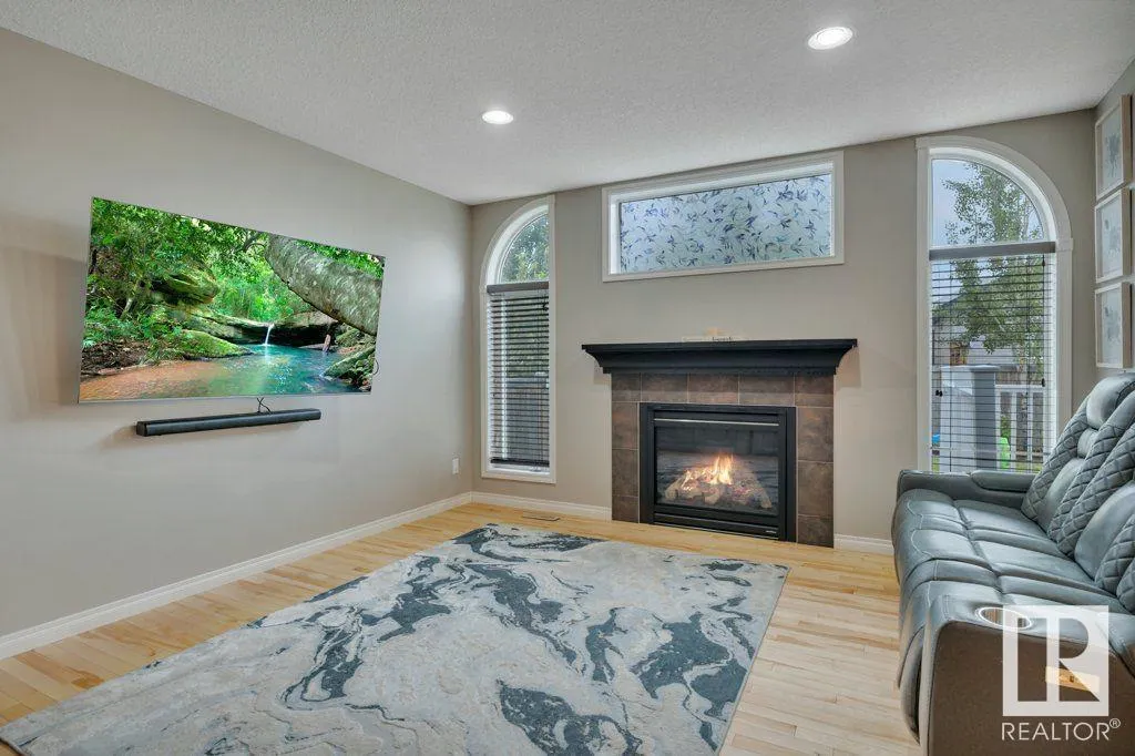 628 FOXTAIL Lane