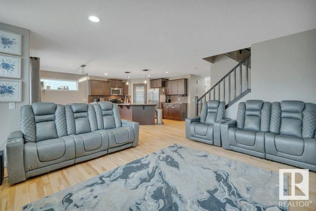 628 FOXTAIL Lane