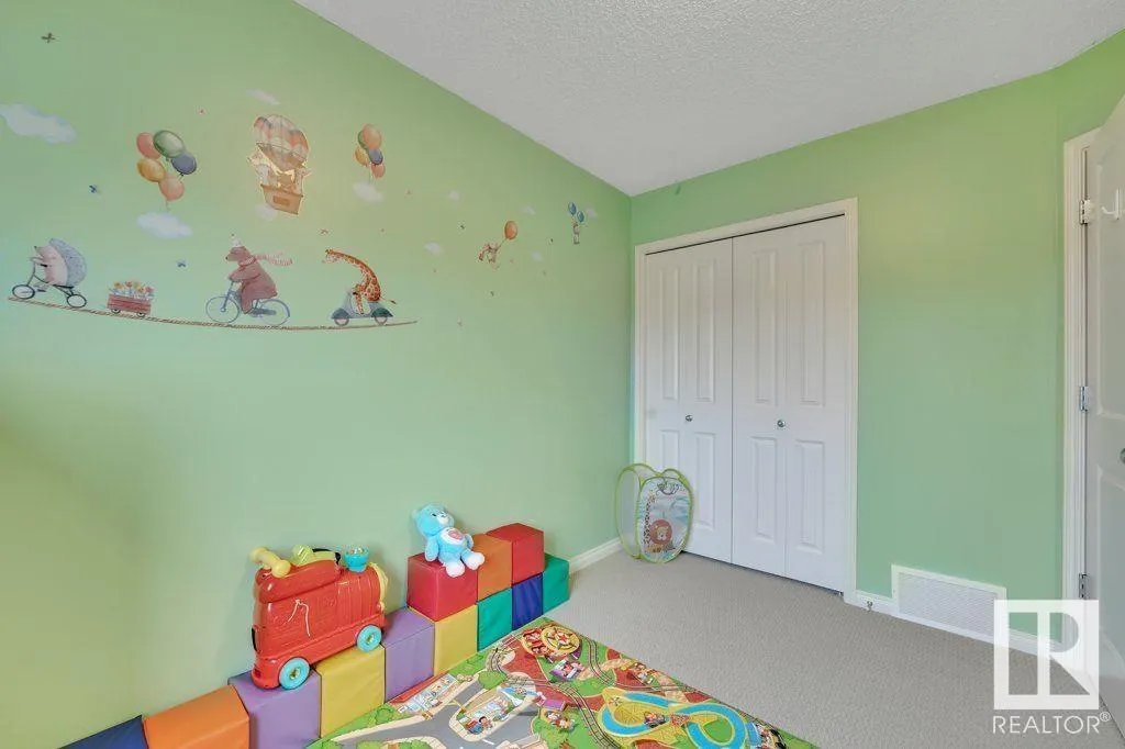 628 FOXTAIL Lane