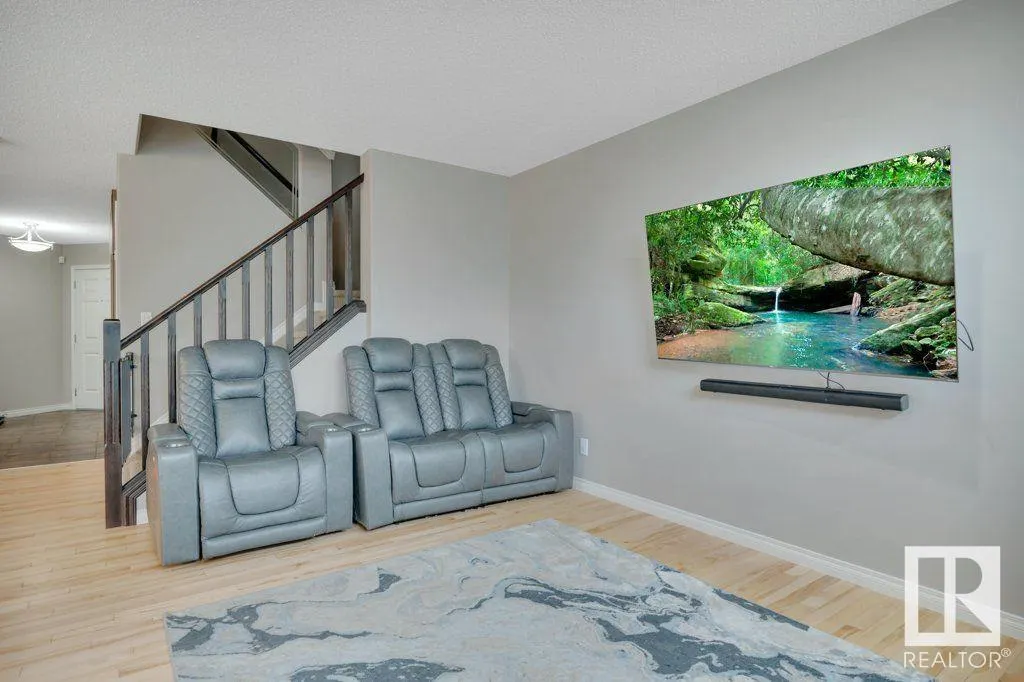 628 FOXTAIL Lane