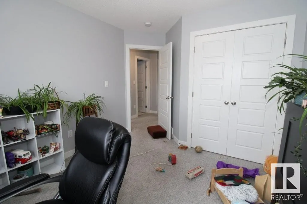 72 STRAWBERRY Lane