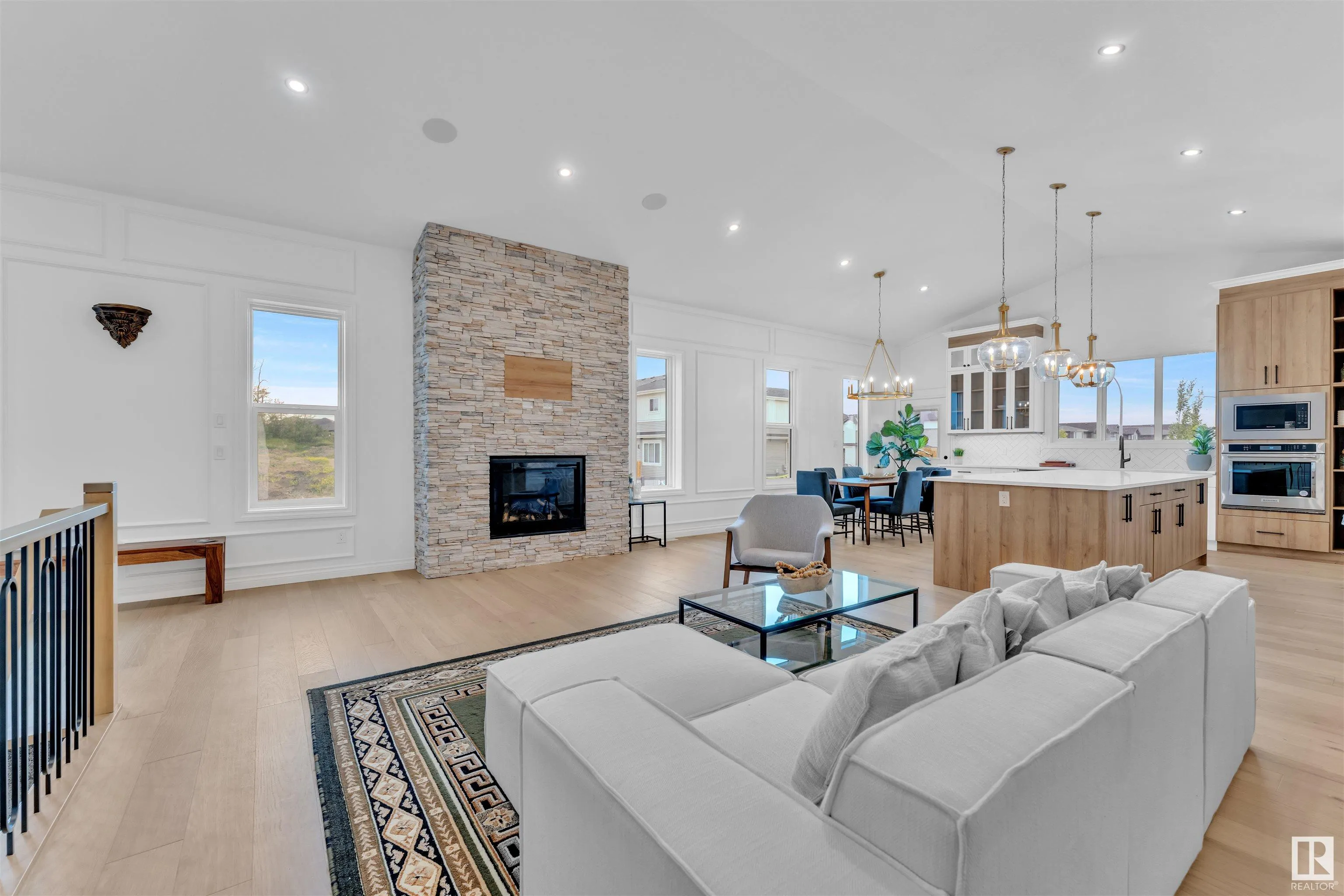 30 AVONLEA Way