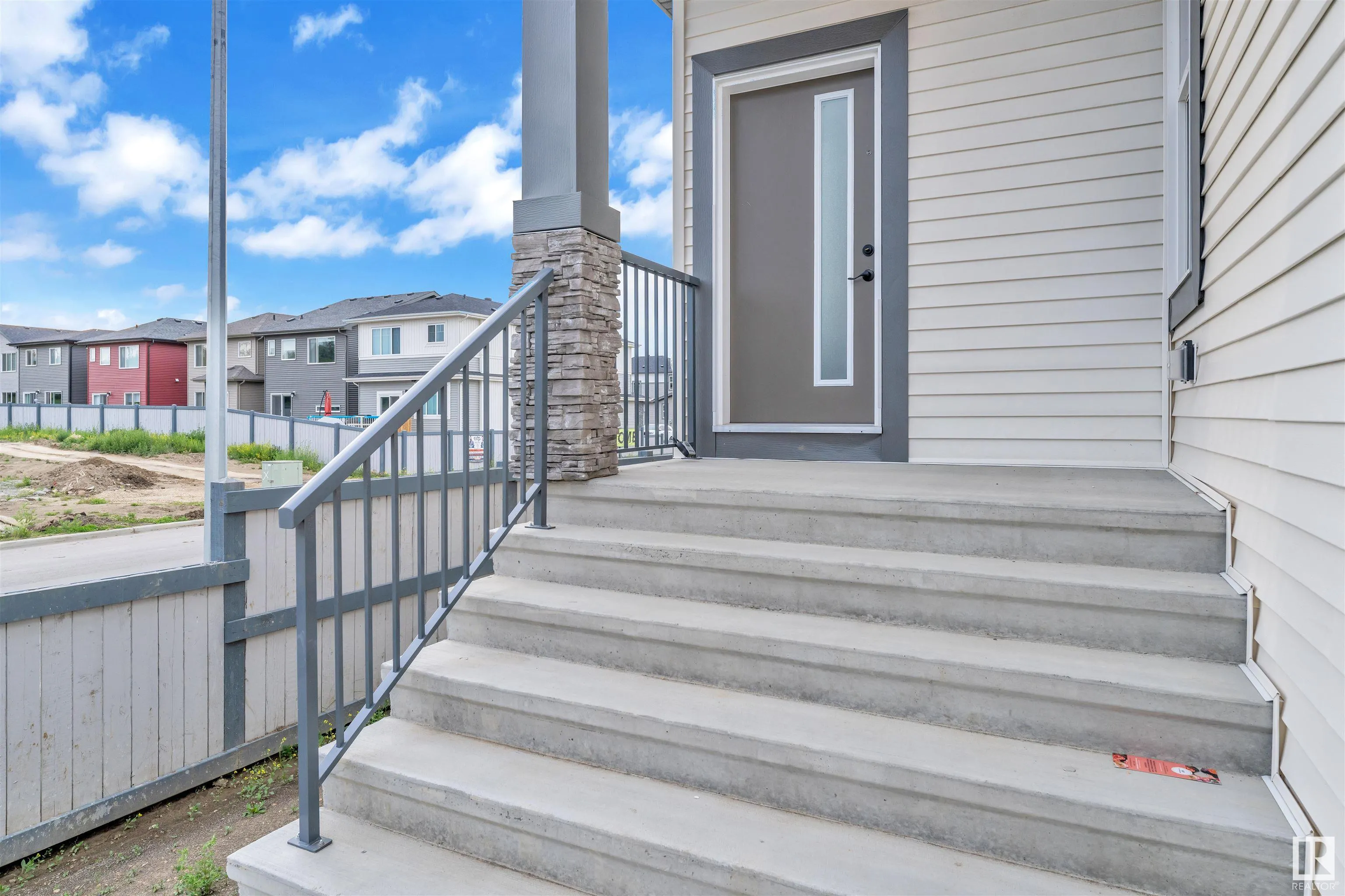30 AVONLEA Way