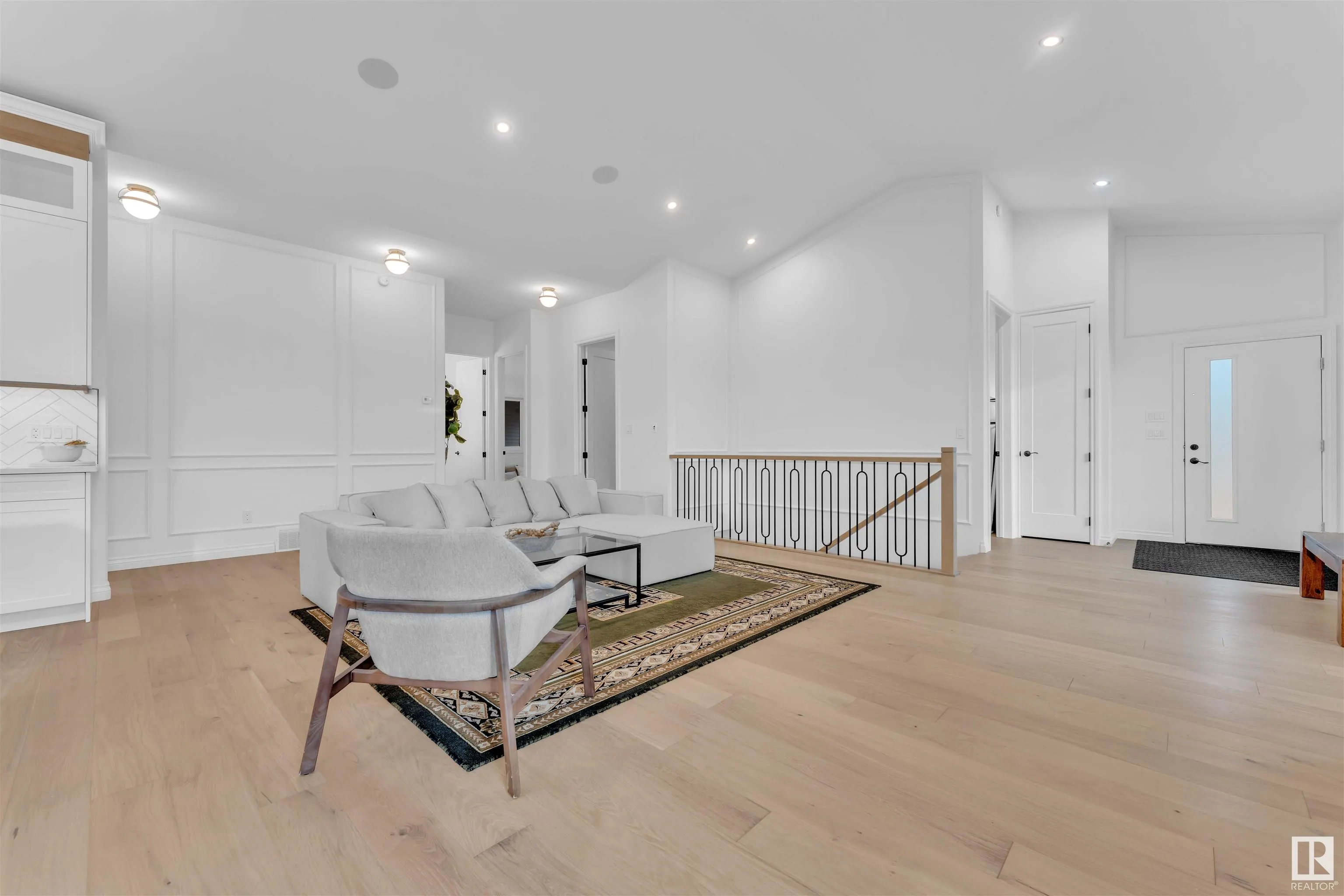 30 AVONLEA Way