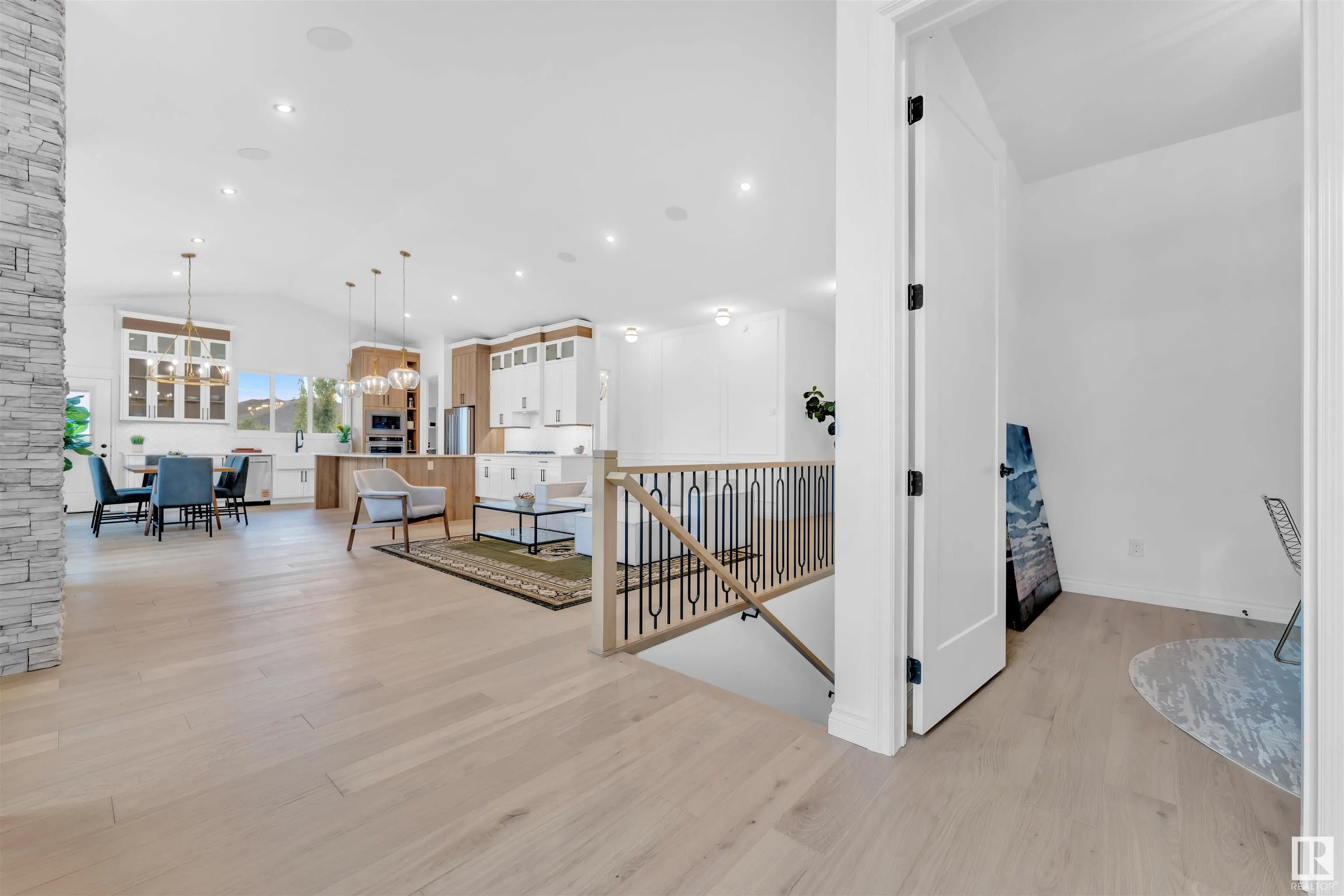 30 AVONLEA Way