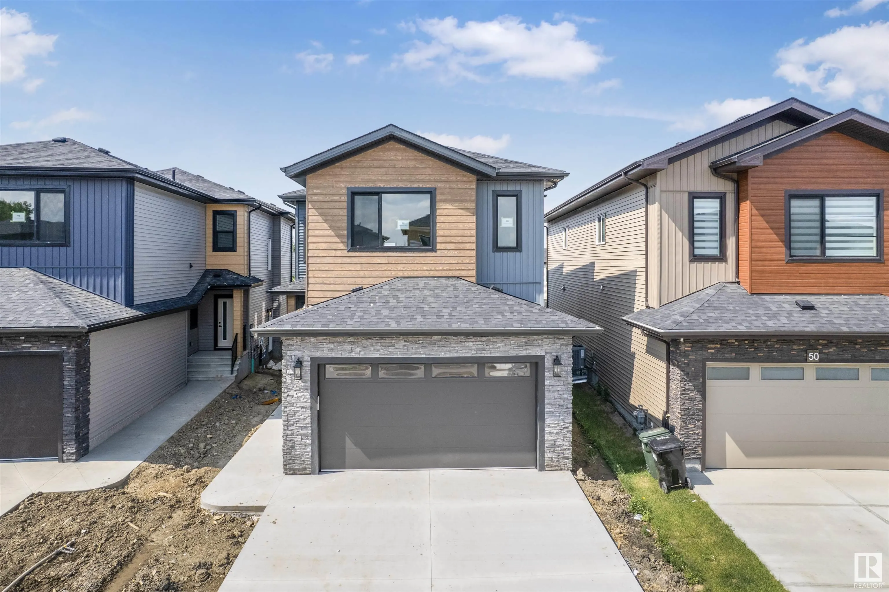 48 GRASSVIEW Crescent