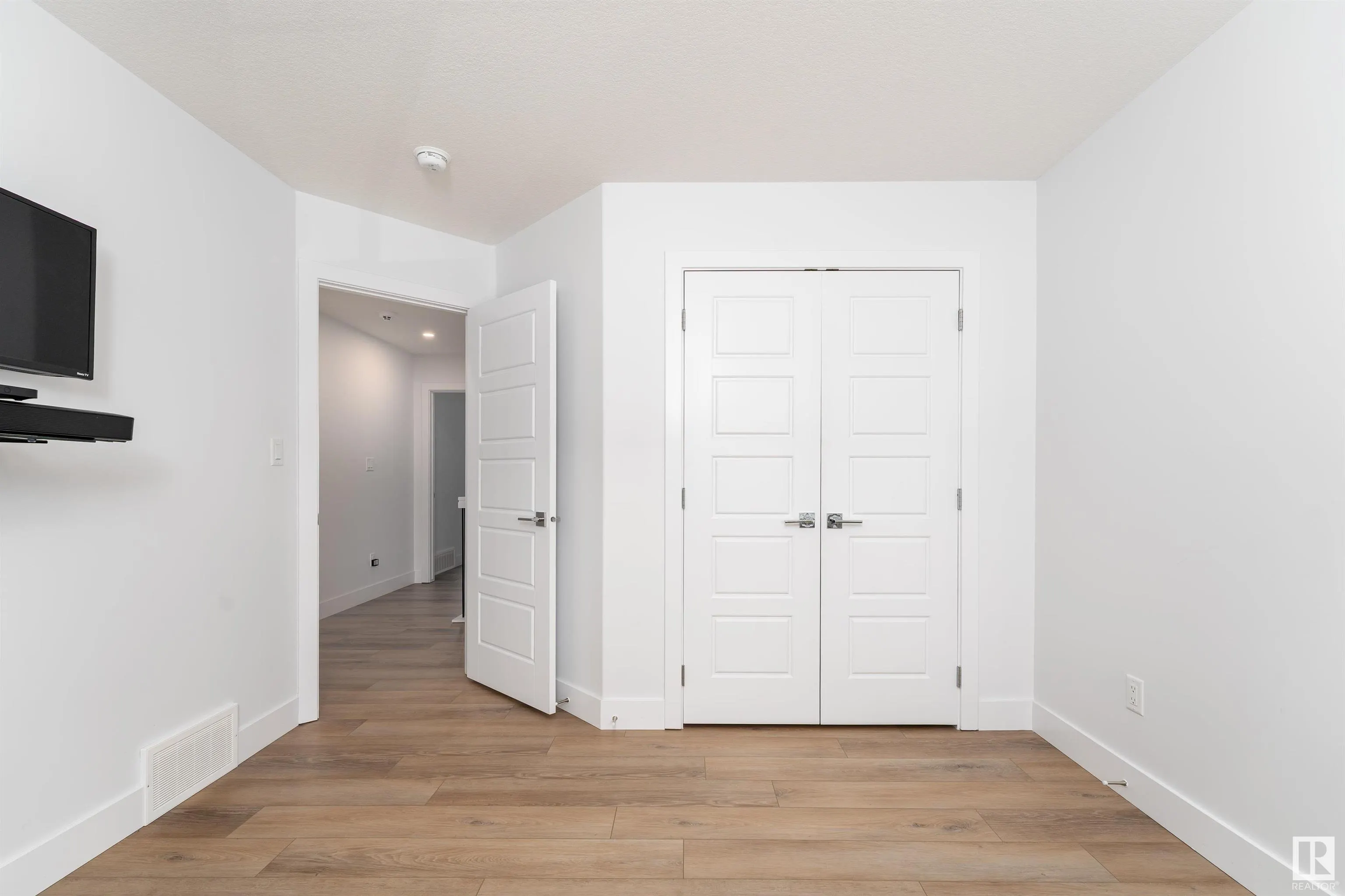 3235 PELERIN Crescent