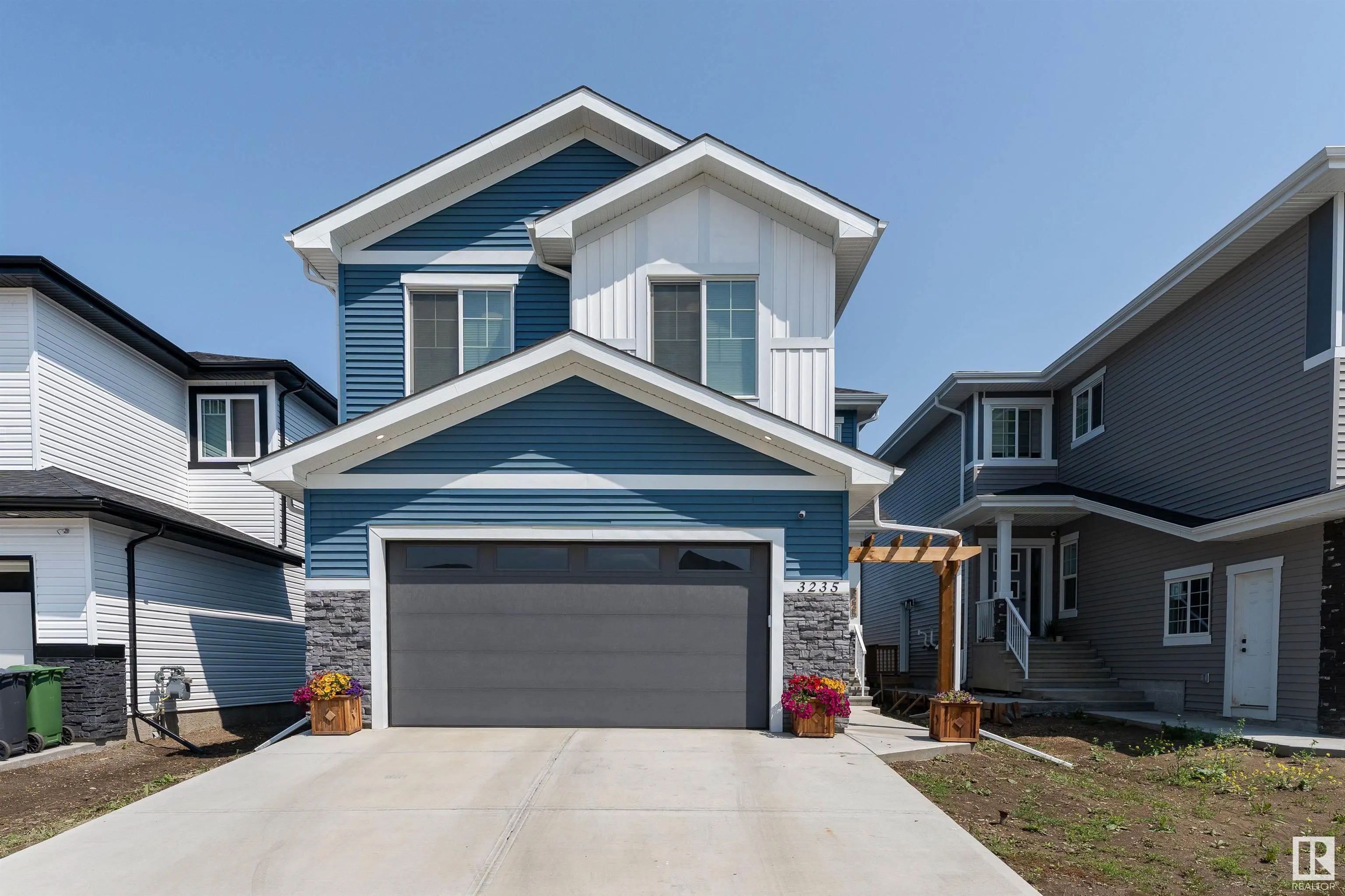 3235 PELERIN Crescent