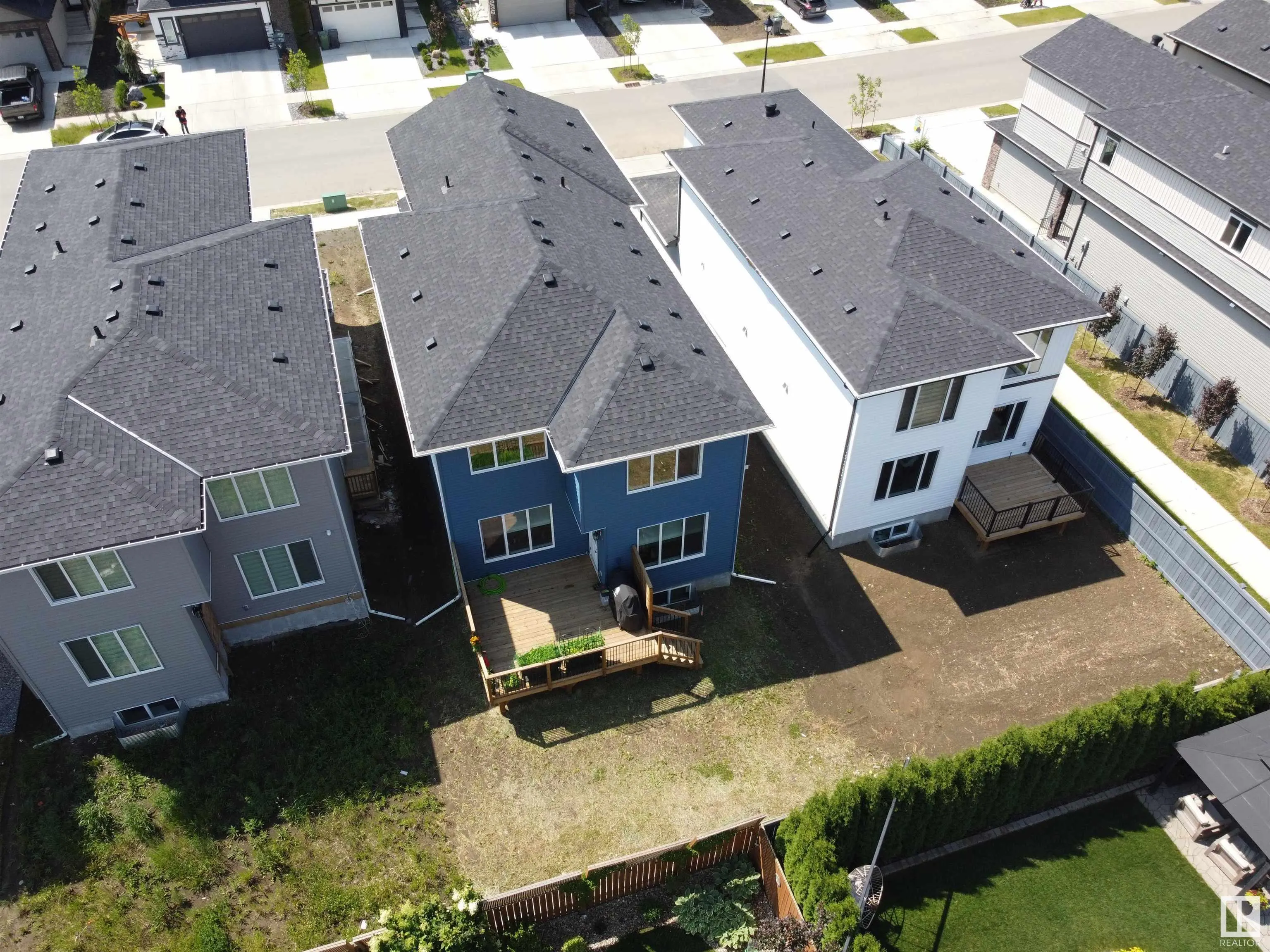 3235 PELERIN Crescent