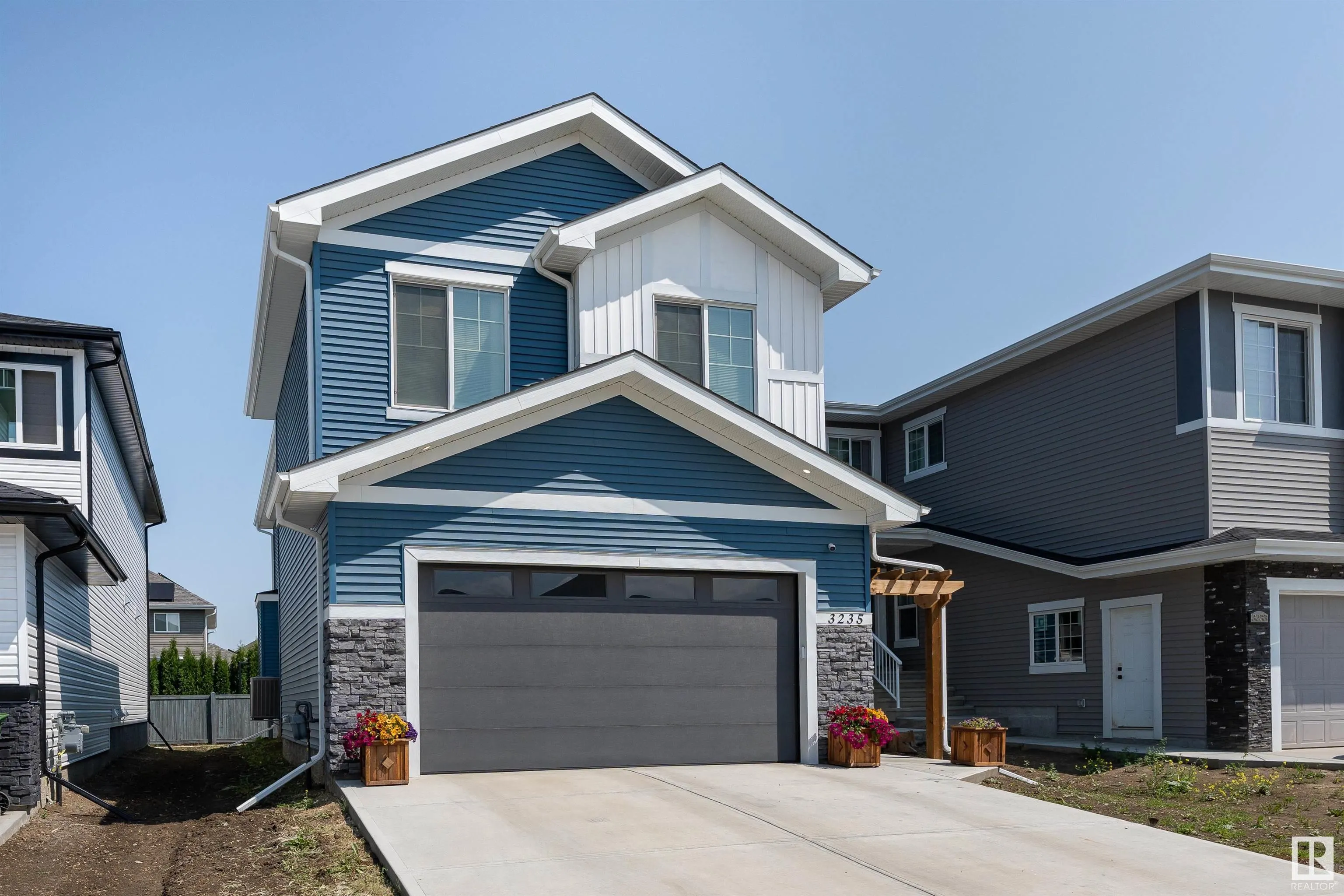 3235 PELERIN Crescent