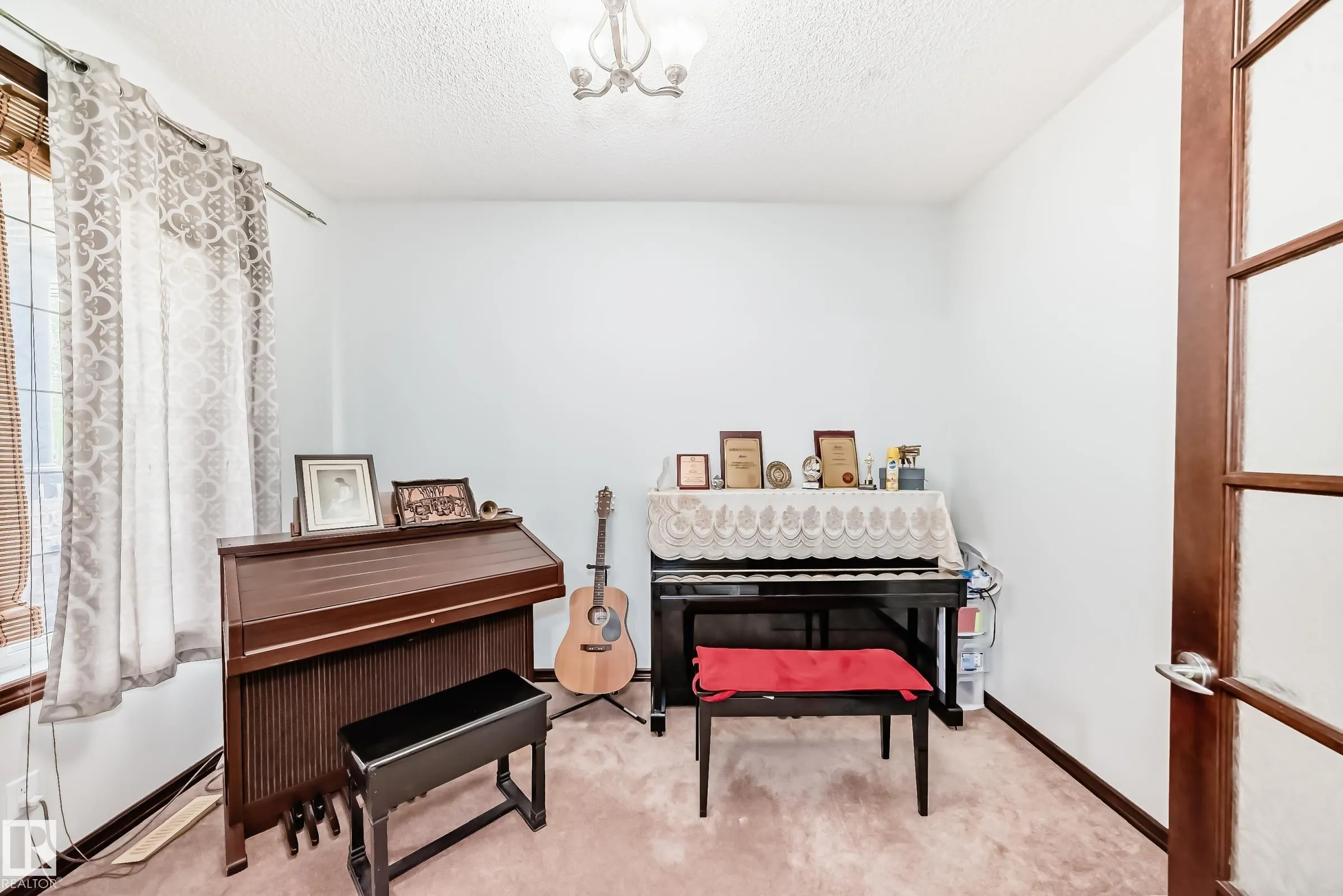 6406 SANDIN Crescent