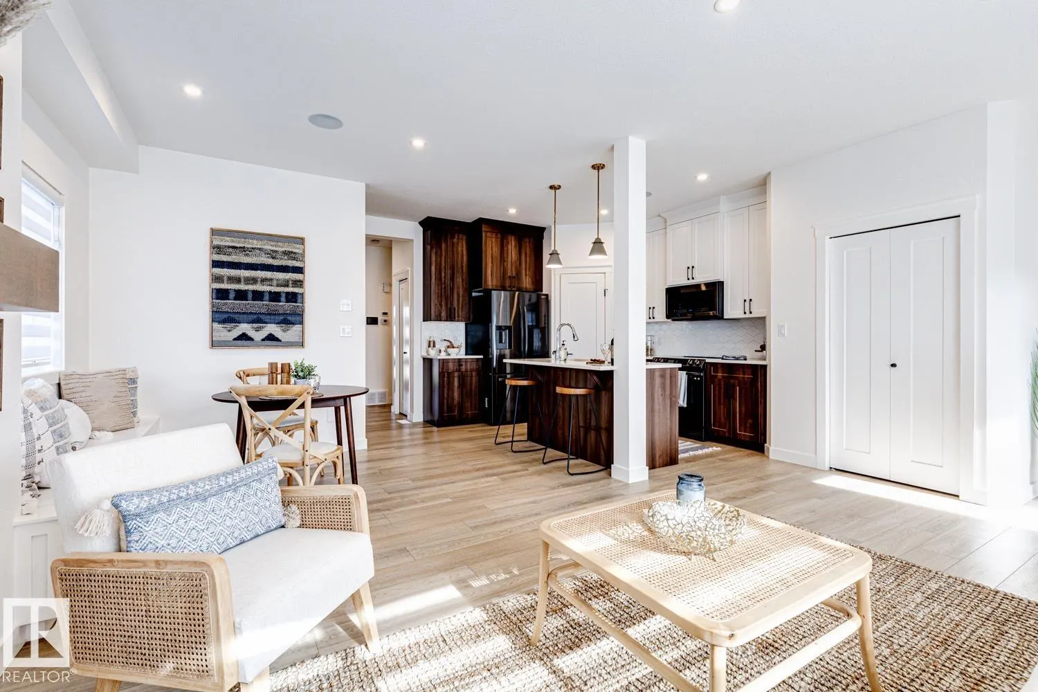 301 Juniper Cove