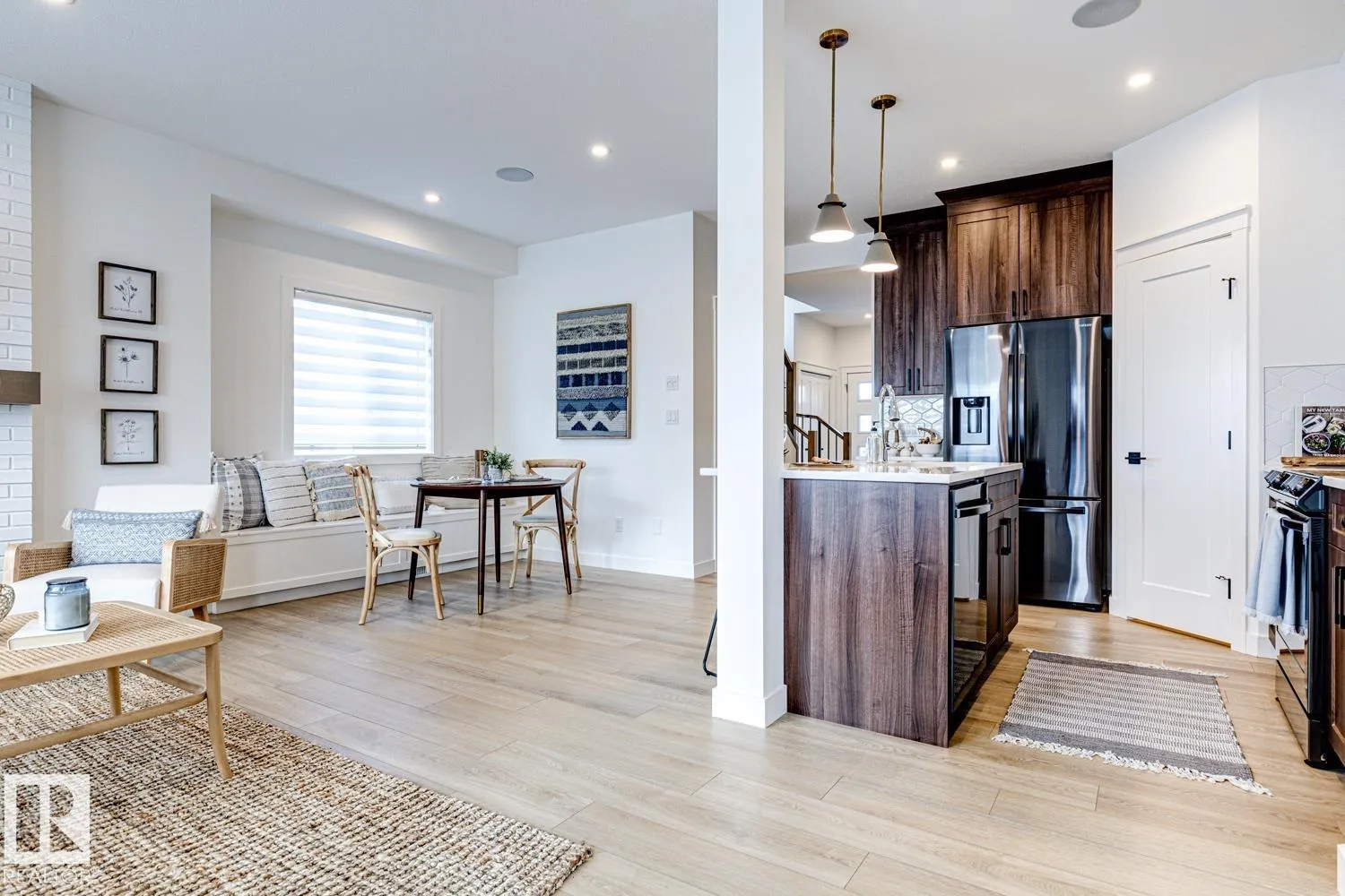 301 Juniper Cove
