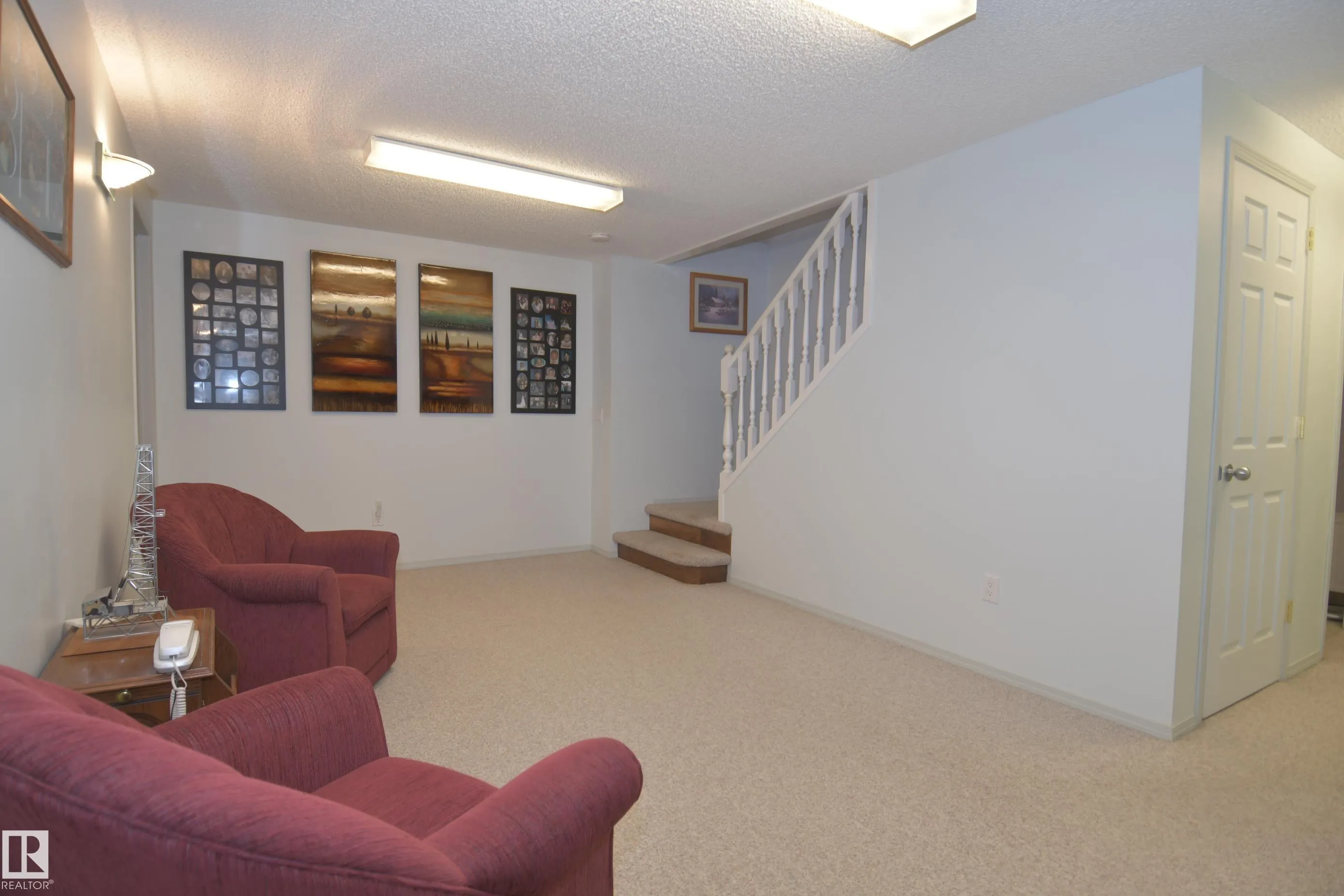 117 LAKESIDE Place