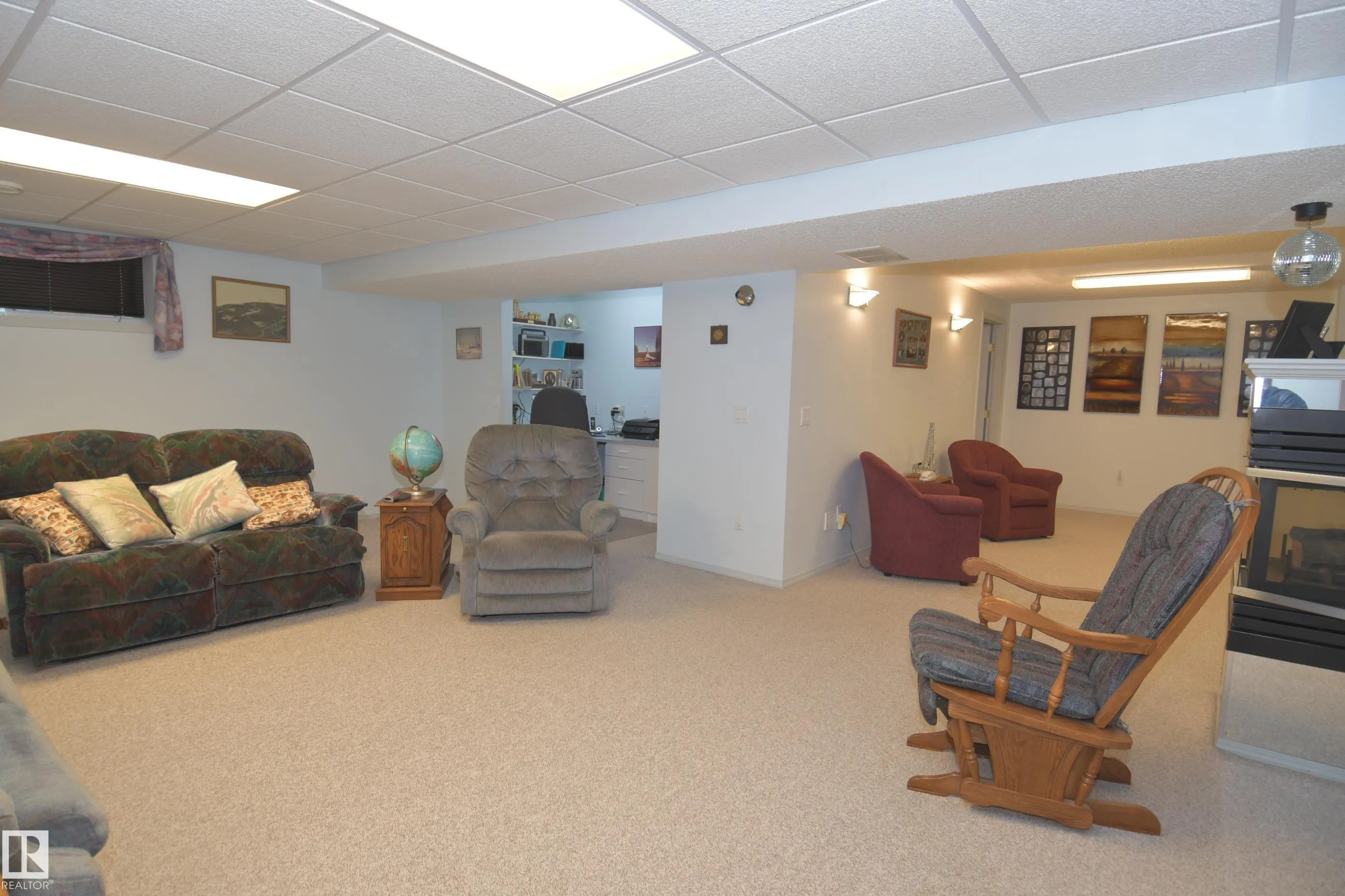 117 LAKESIDE Place