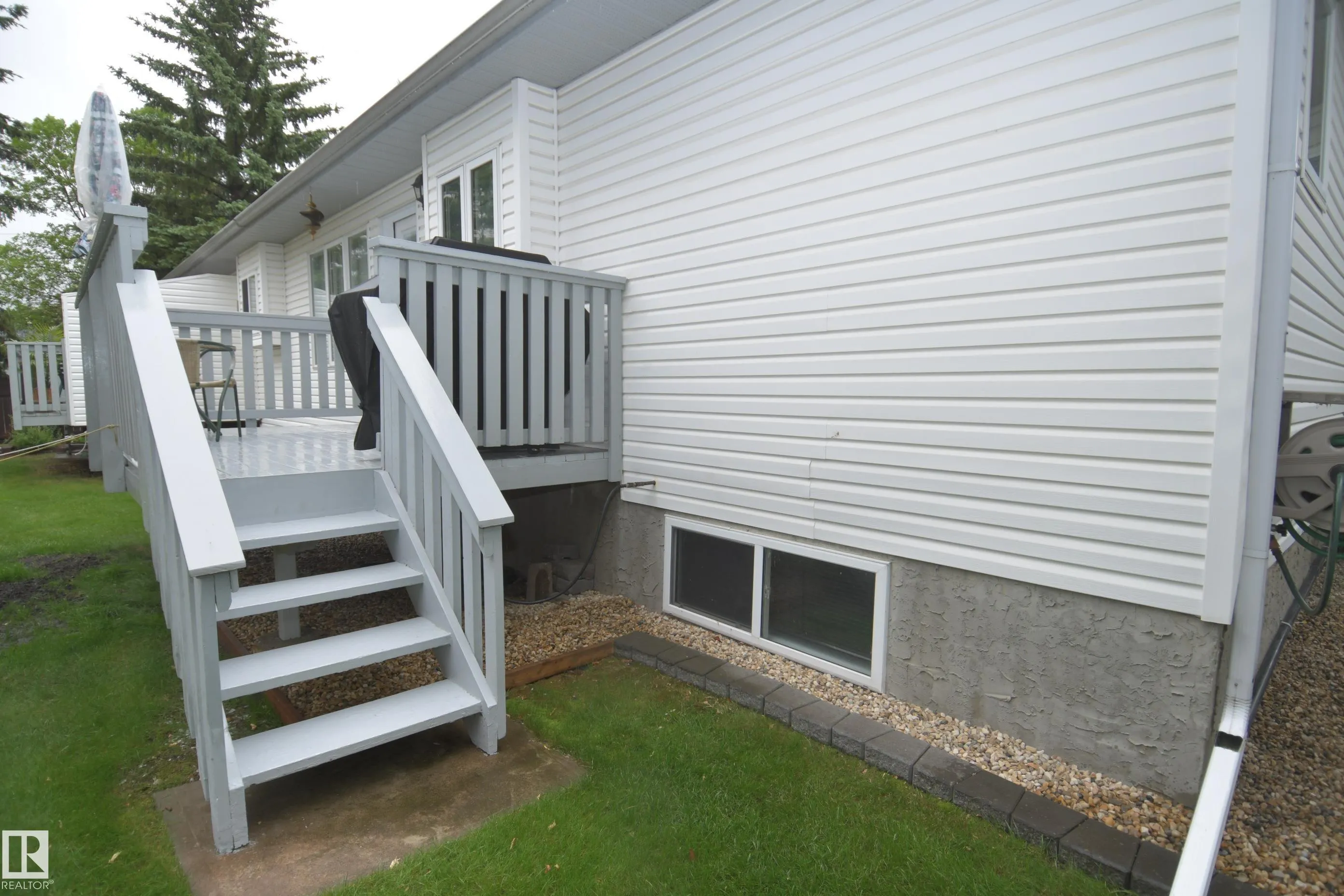 117 LAKESIDE Place