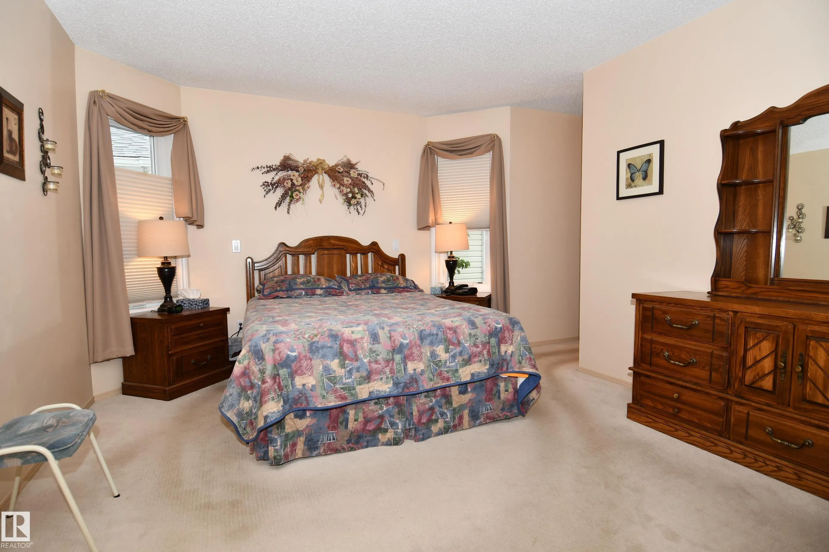 117 LAKESIDE Place