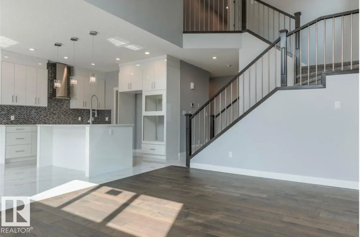 19 Westwyck LI