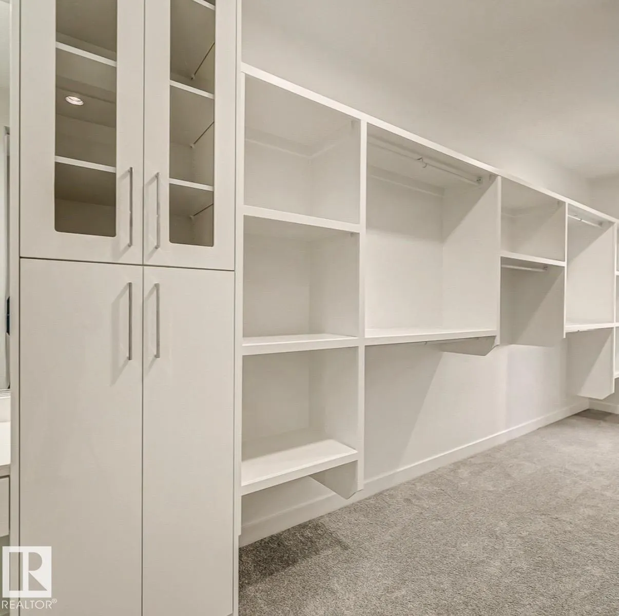 19 Westwyck LI