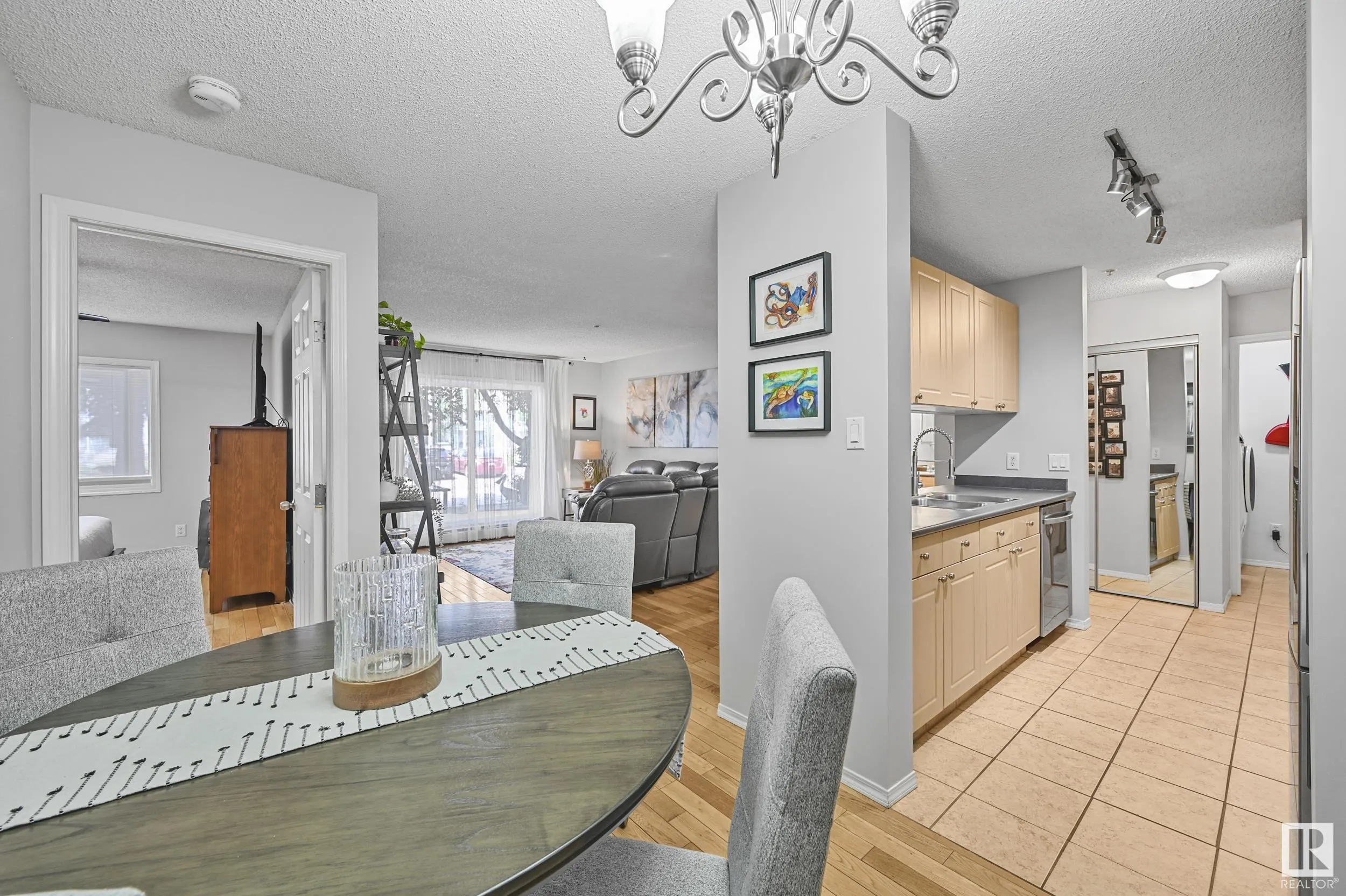 70 WOODSMERE Close