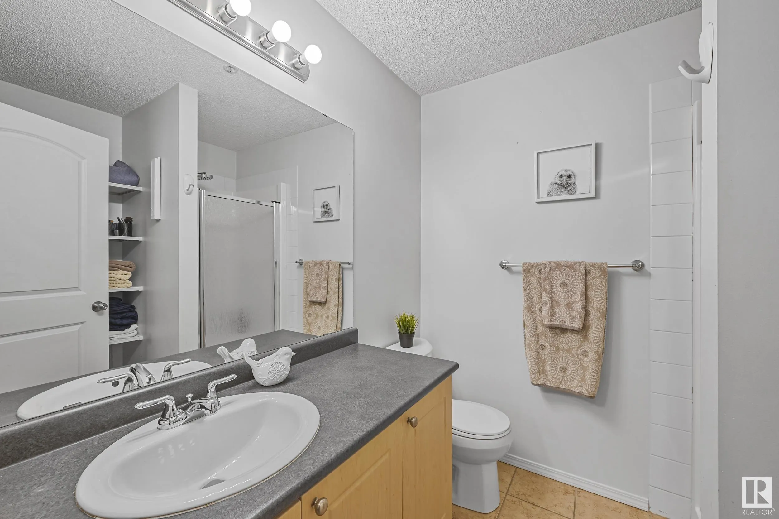 70 WOODSMERE Close