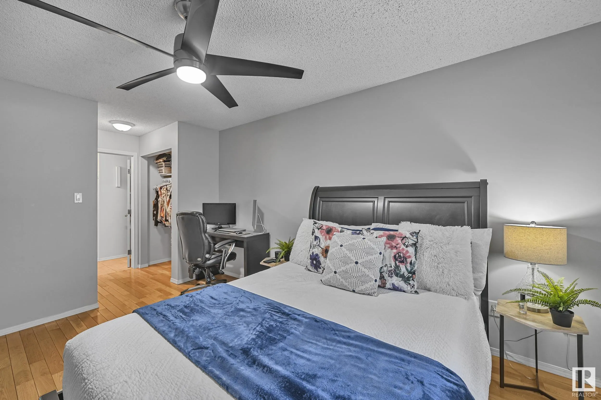 70 WOODSMERE Close