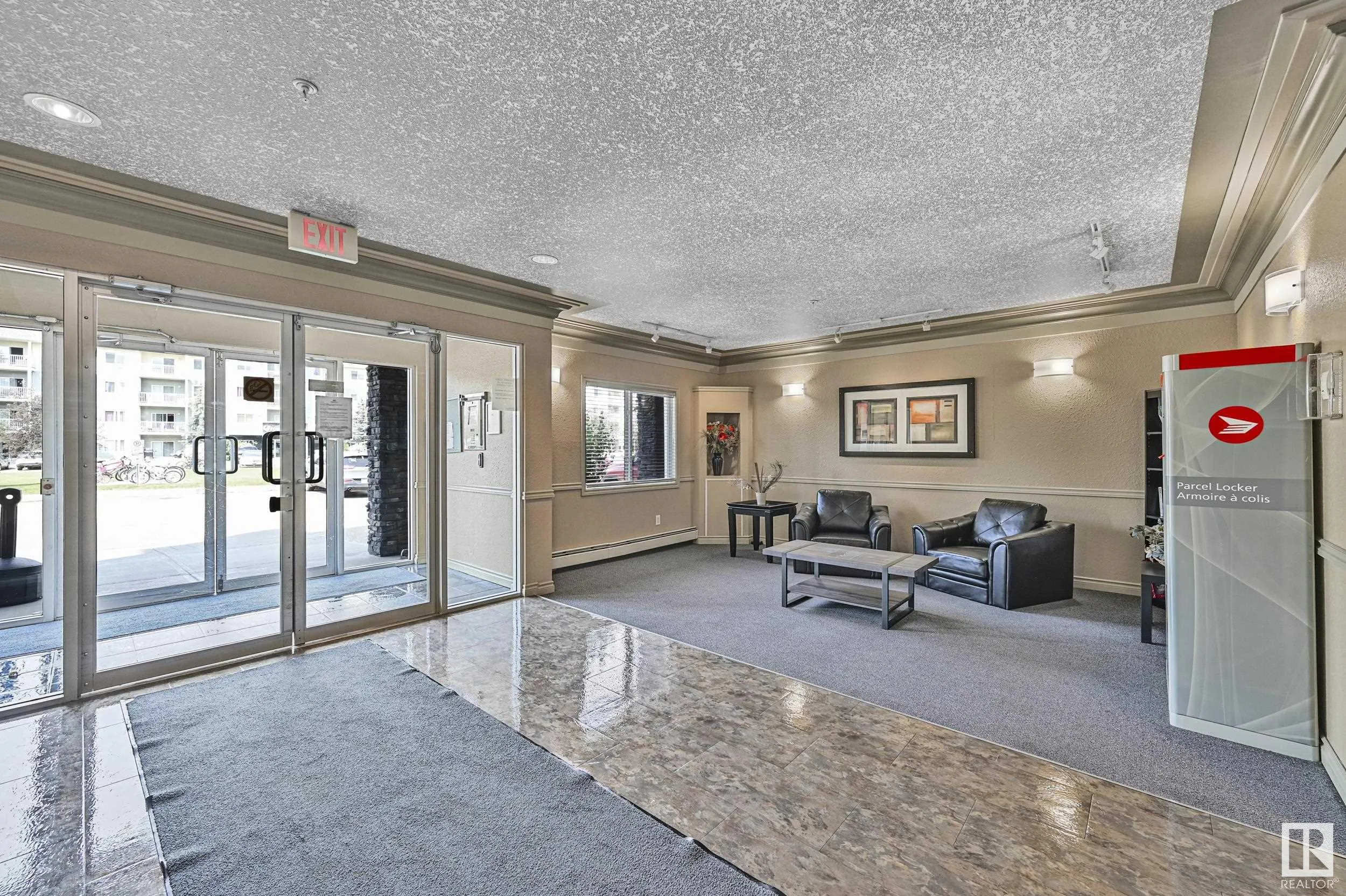 70 WOODSMERE Close
