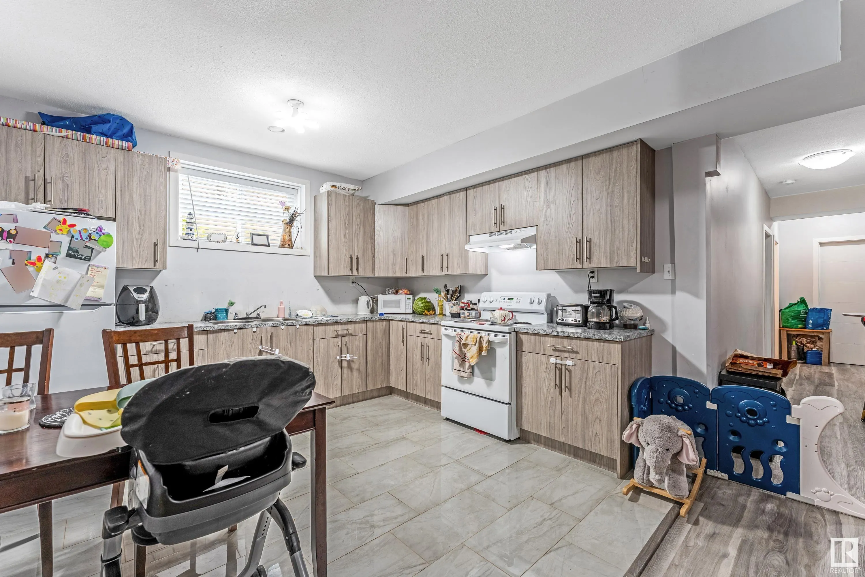 69 CARAGANA Way