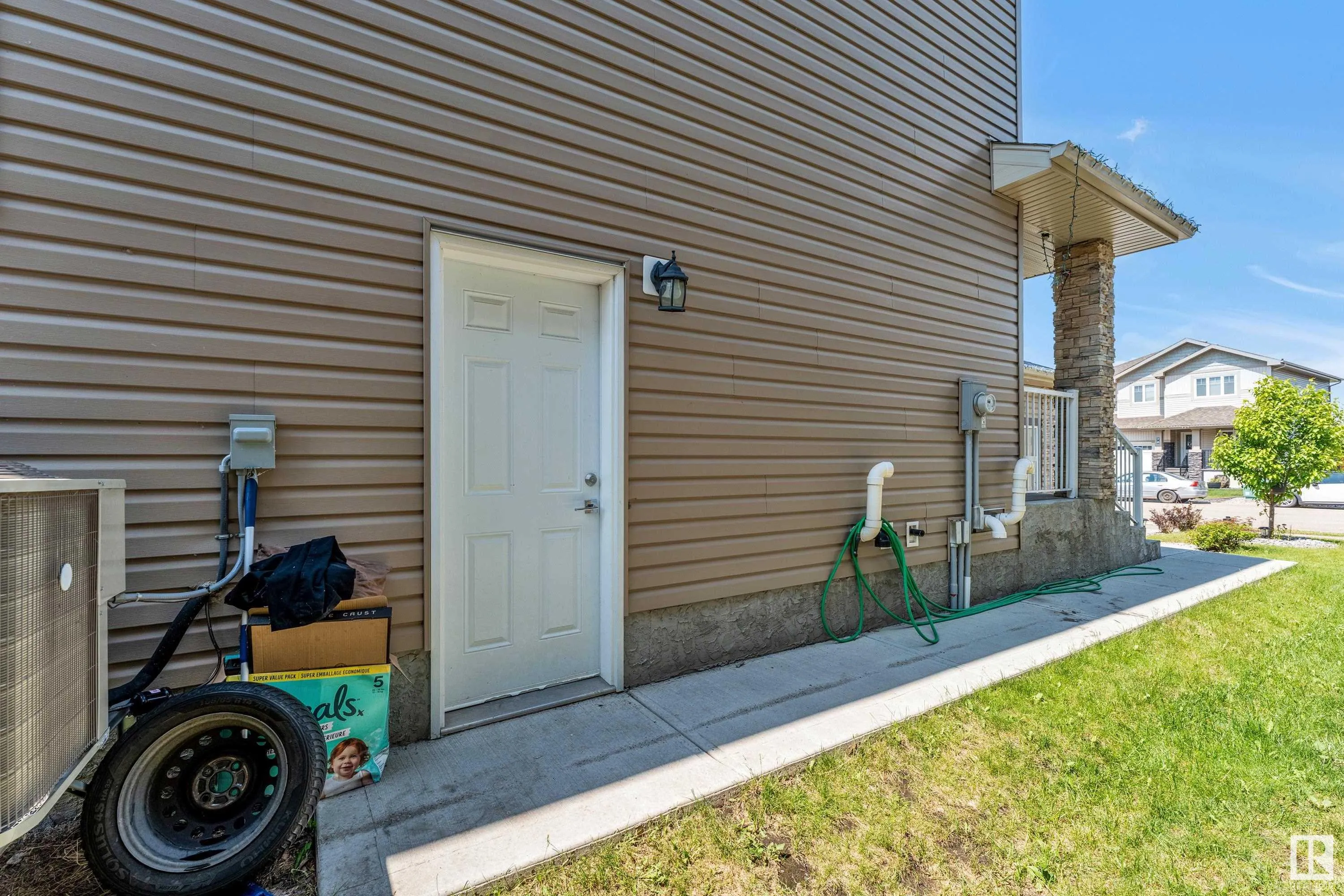 69 CARAGANA Way
