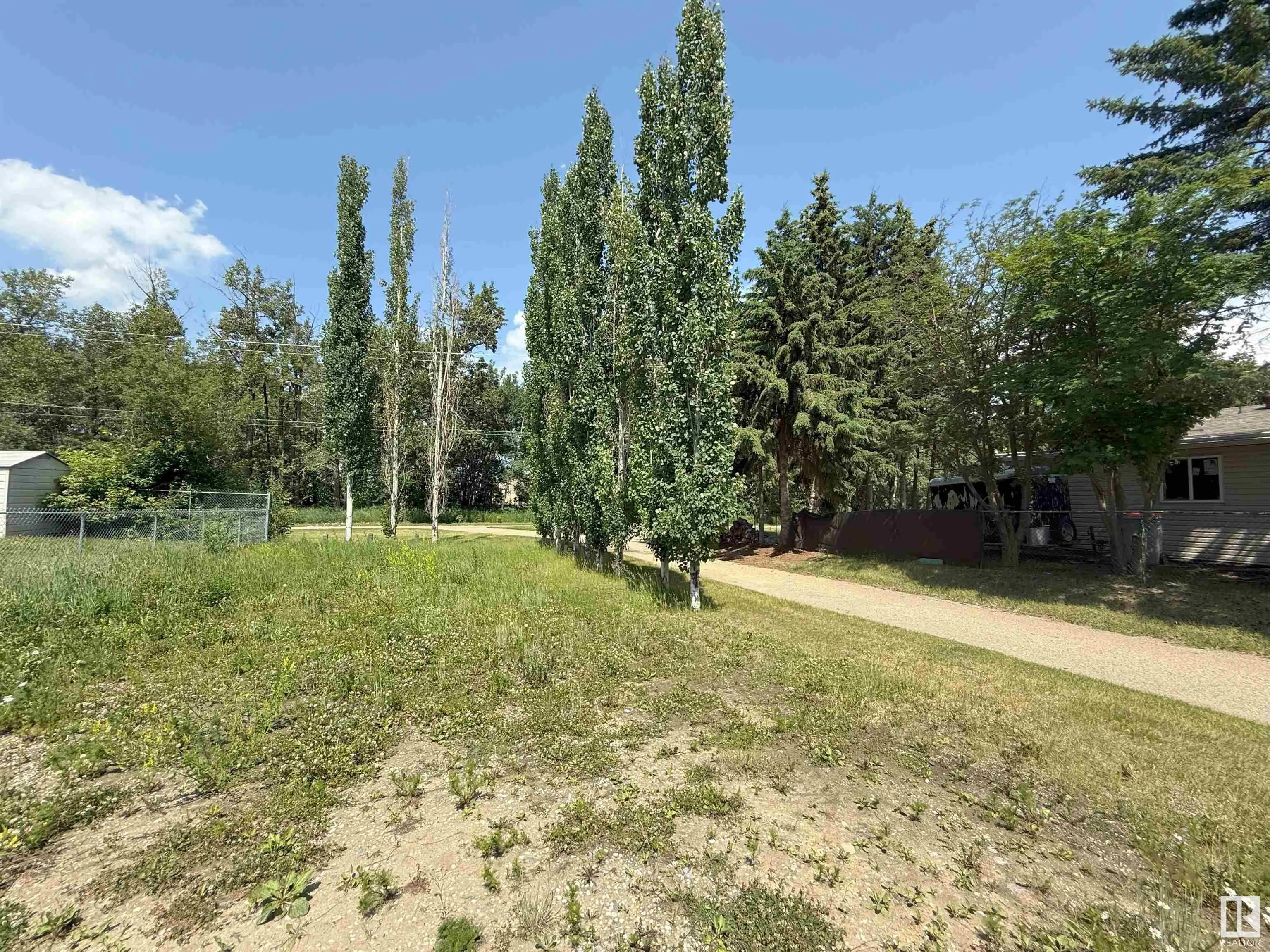 45B MCNABB Crescent