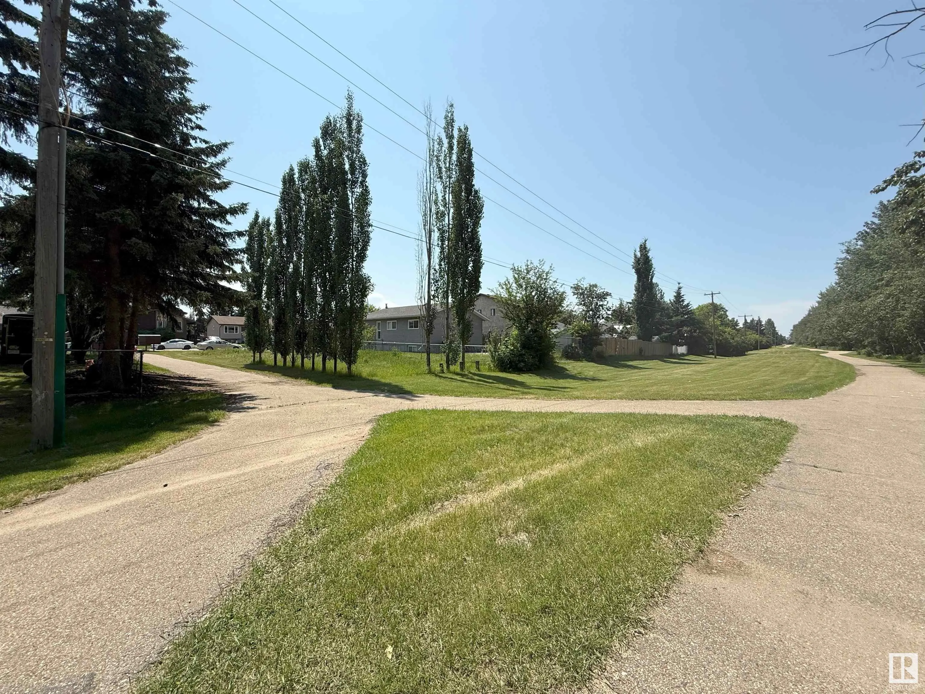 45B MCNABB Crescent