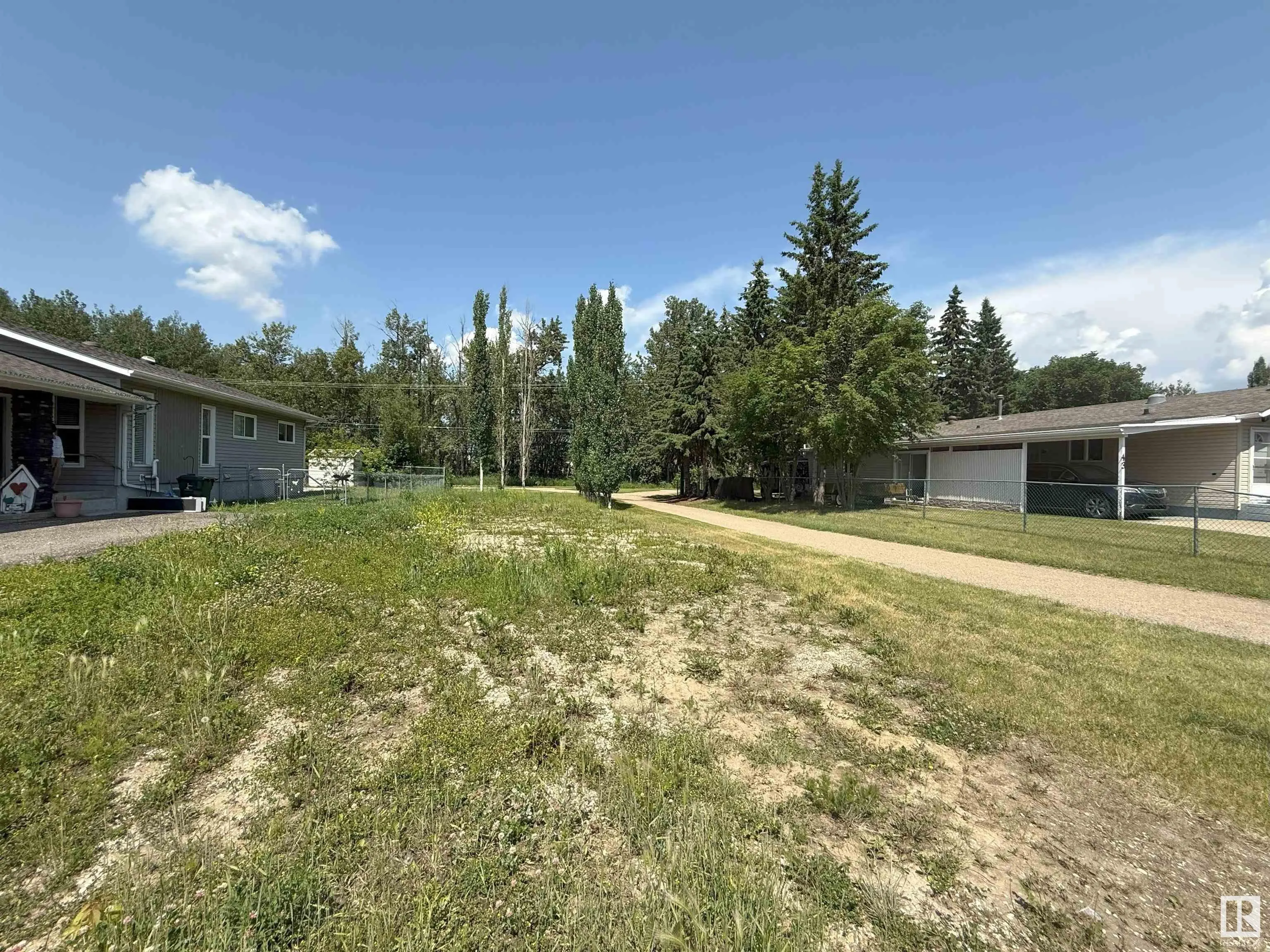 45B MCNABB Crescent