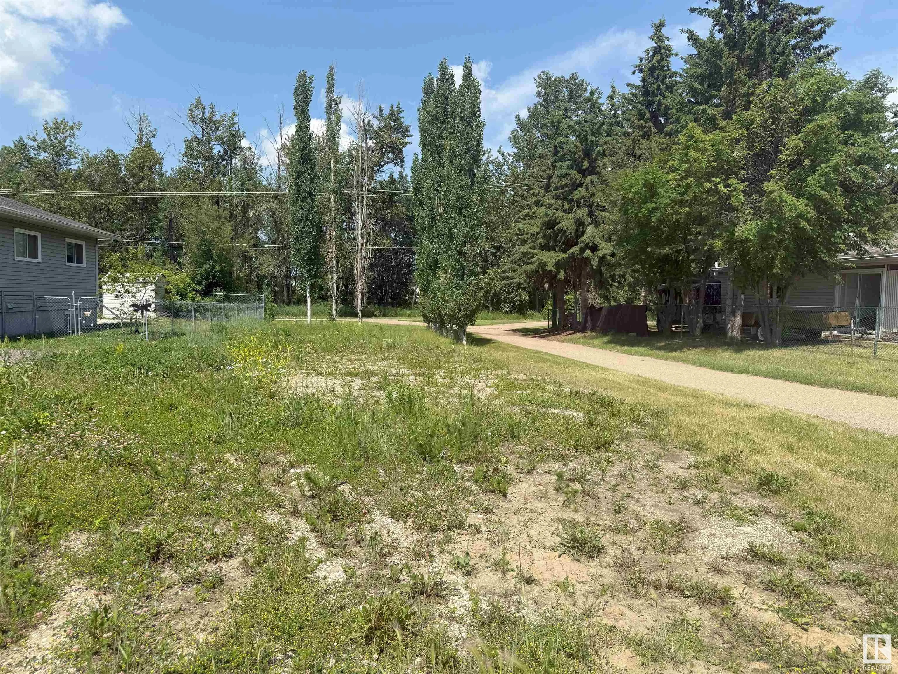 45B MCNABB Crescent