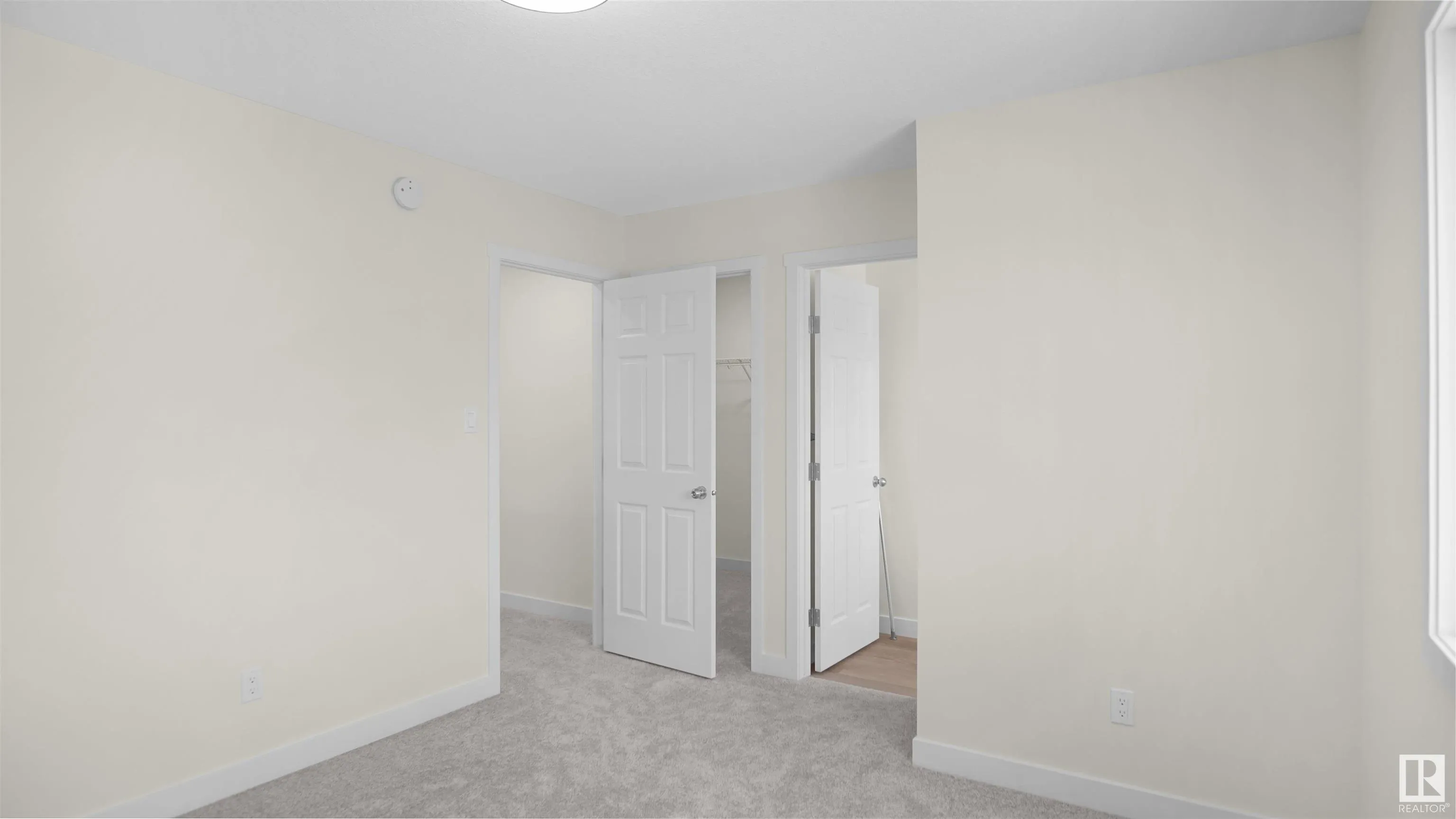 8901 Carson Way