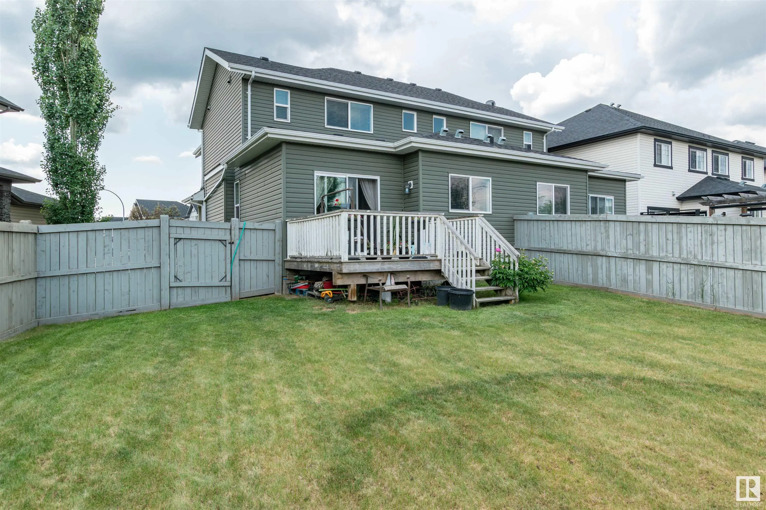 7526 ELLESMERE Way