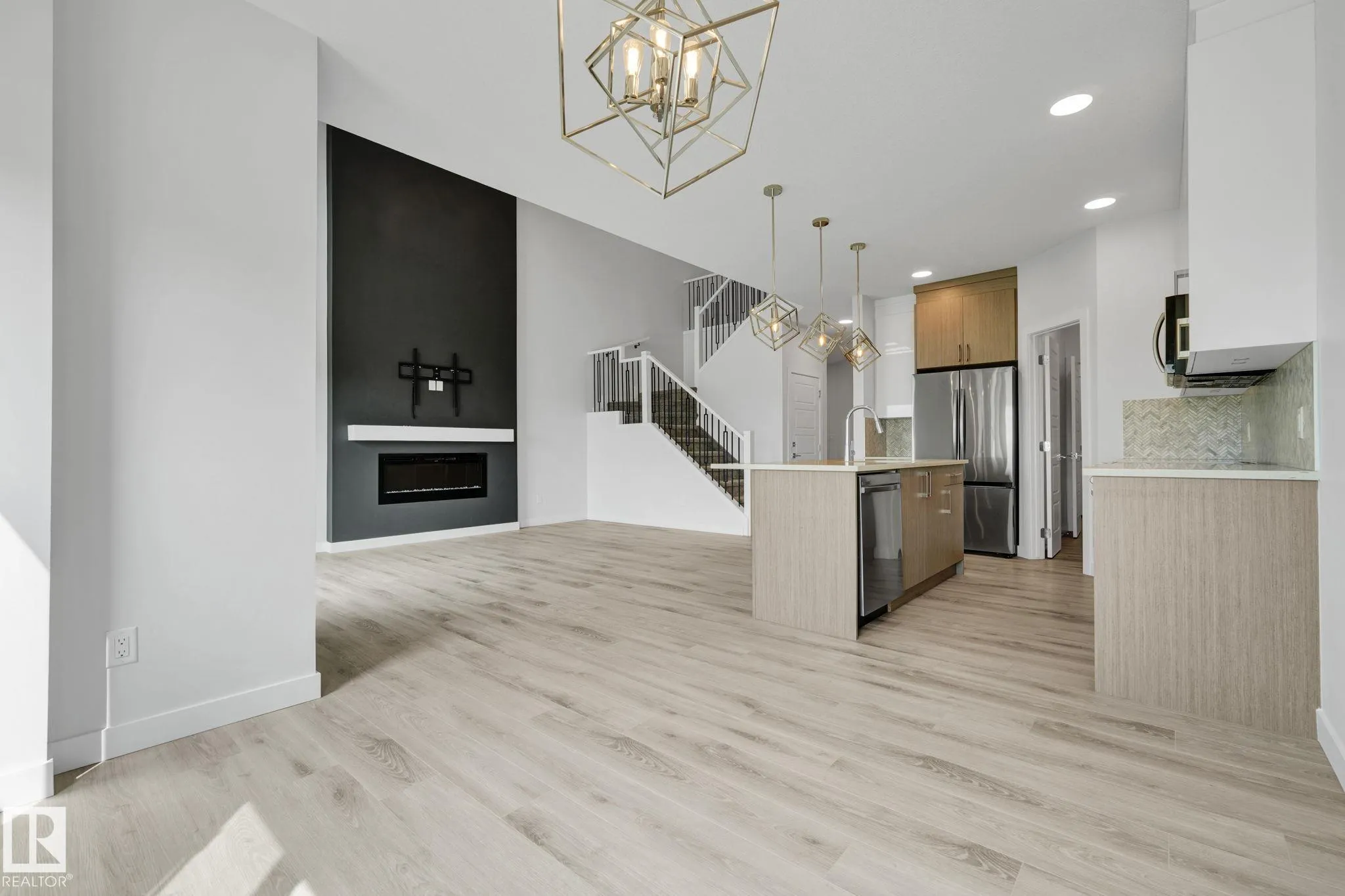 107 EDGEFIELD Way
