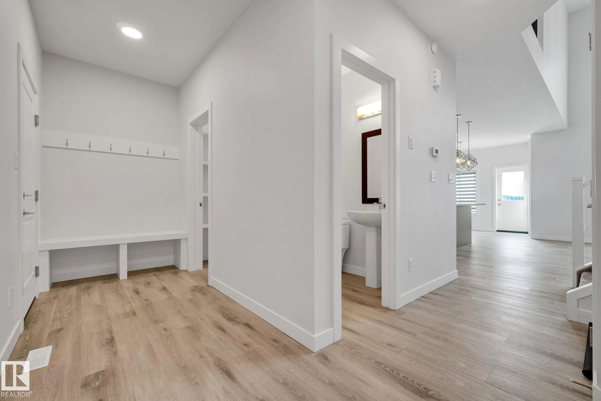 107 EDGEFIELD Way
