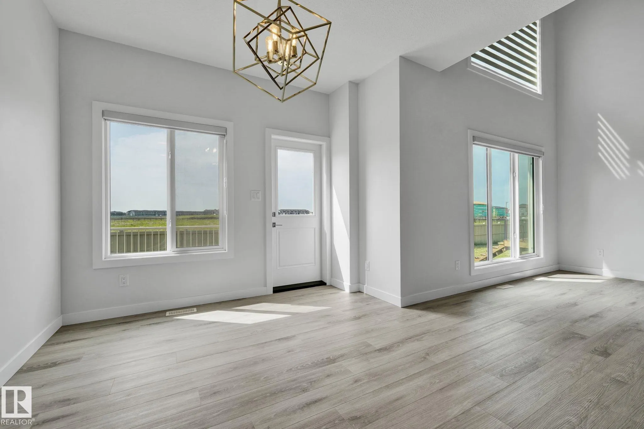 107 EDGEFIELD Way