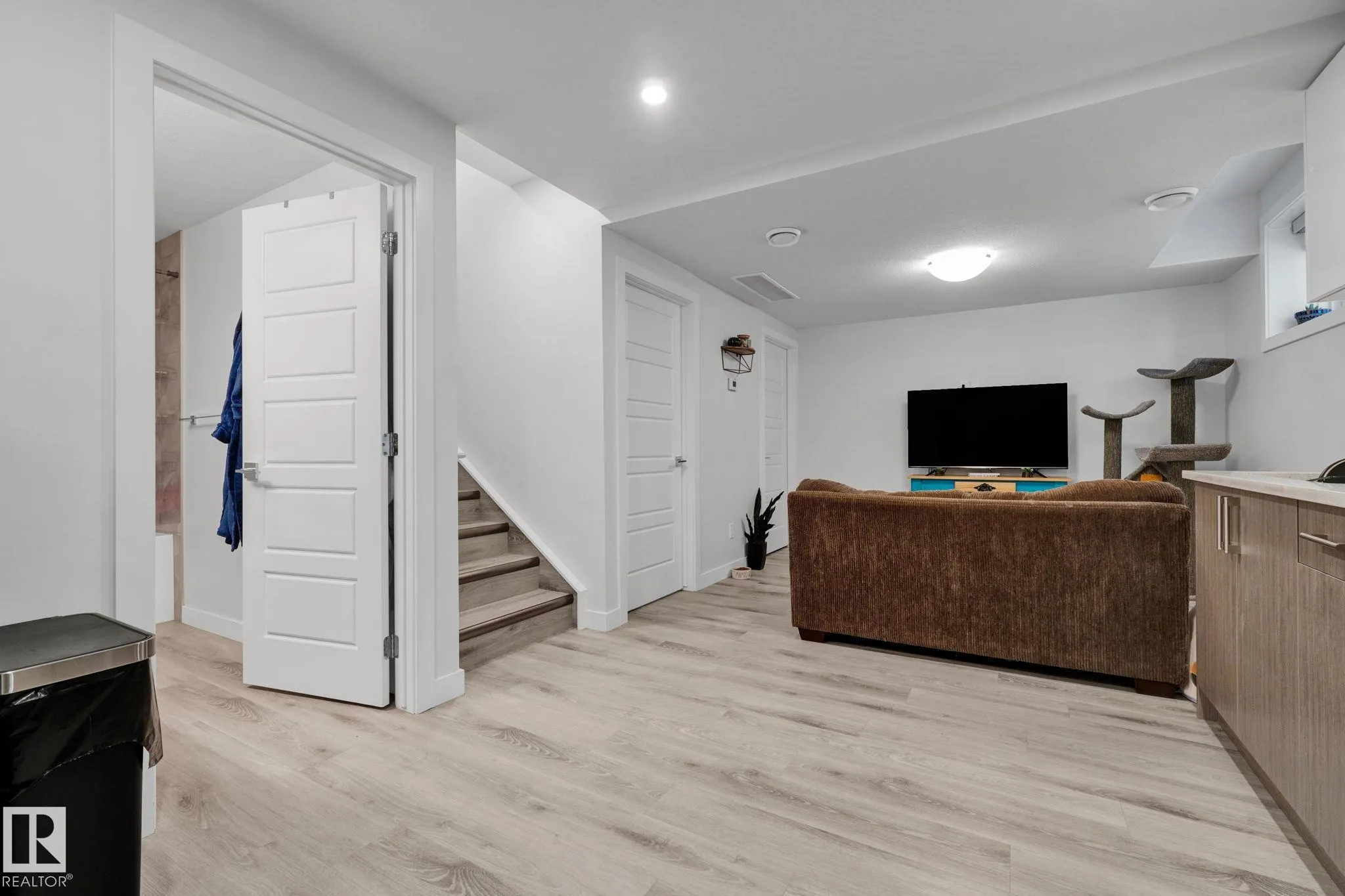 107 EDGEFIELD Way
