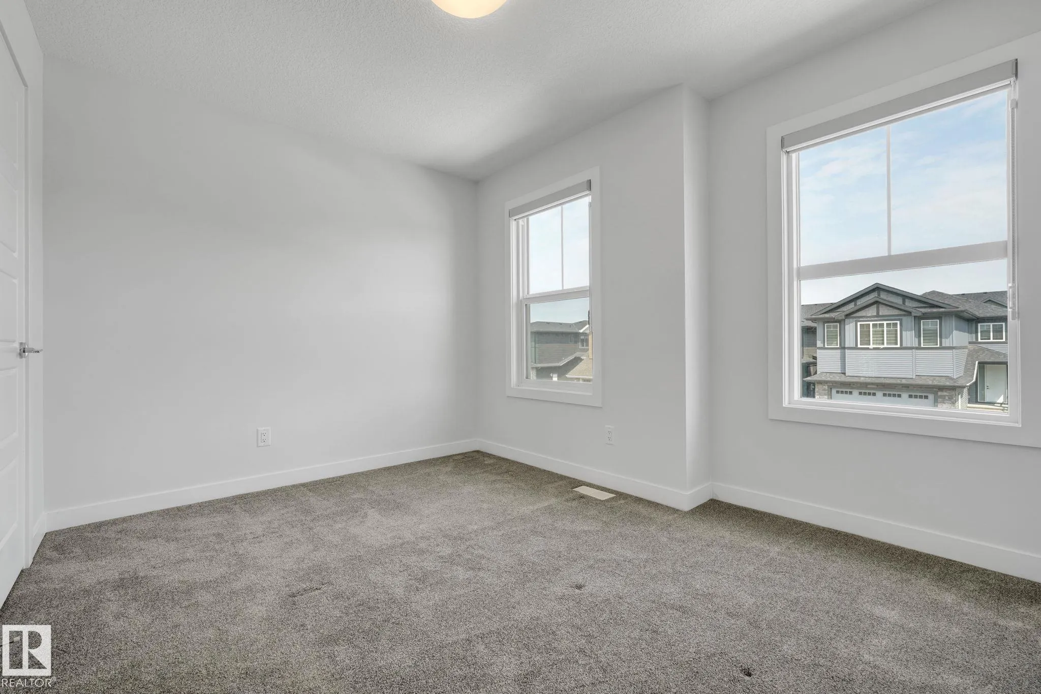 107 EDGEFIELD Way