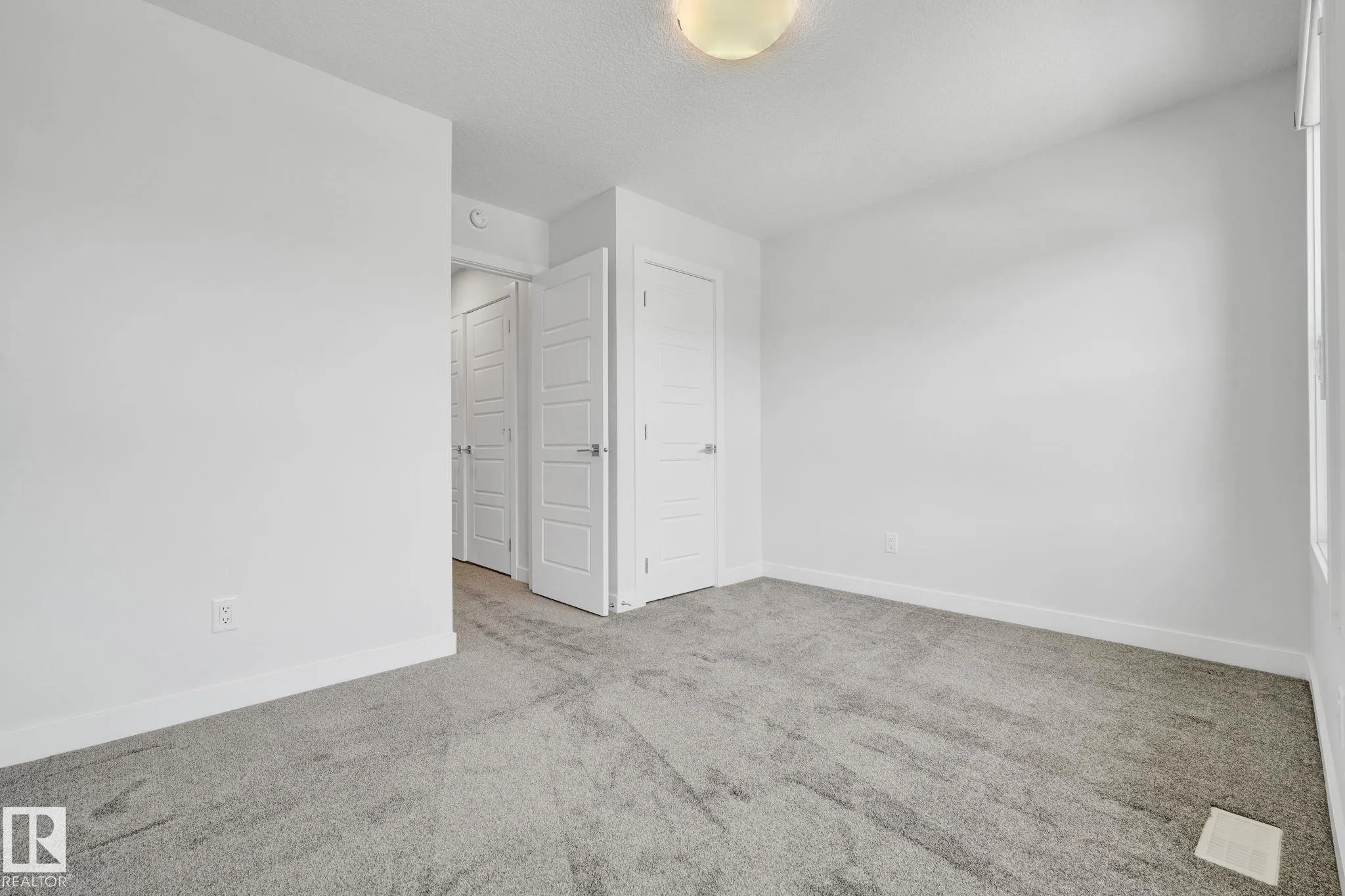107 EDGEFIELD Way
