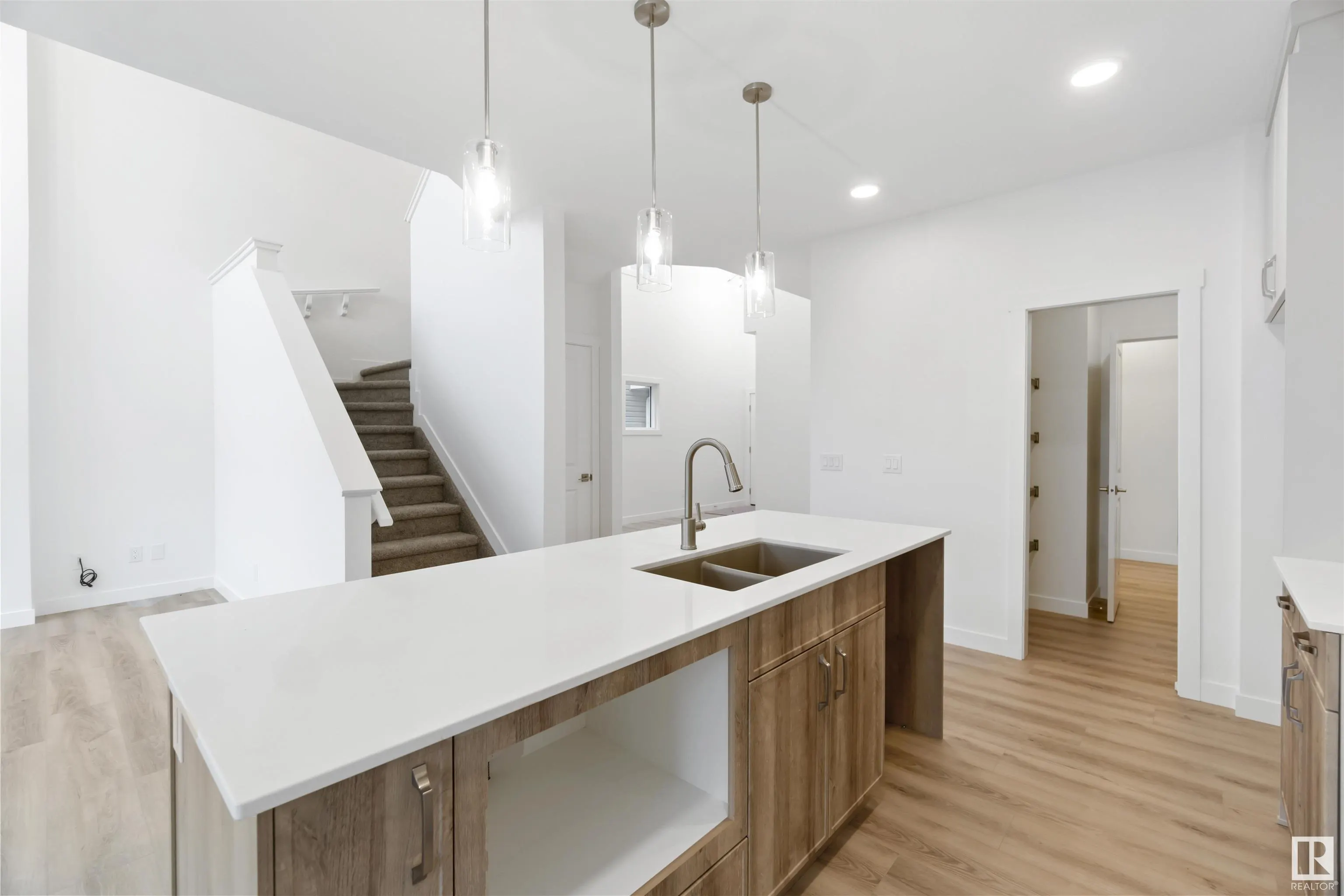 42 SERENO Lane