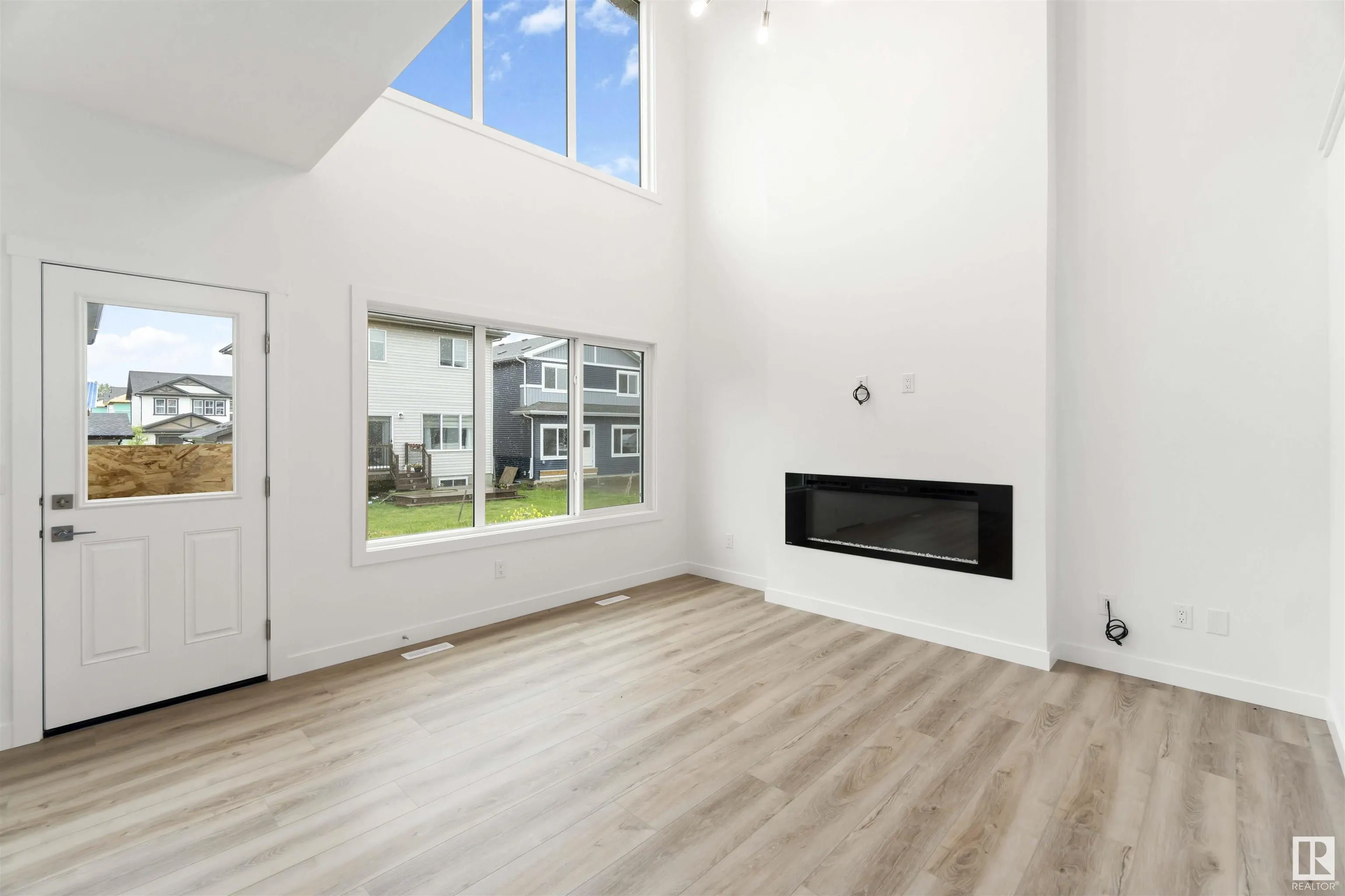 42 SERENO Lane