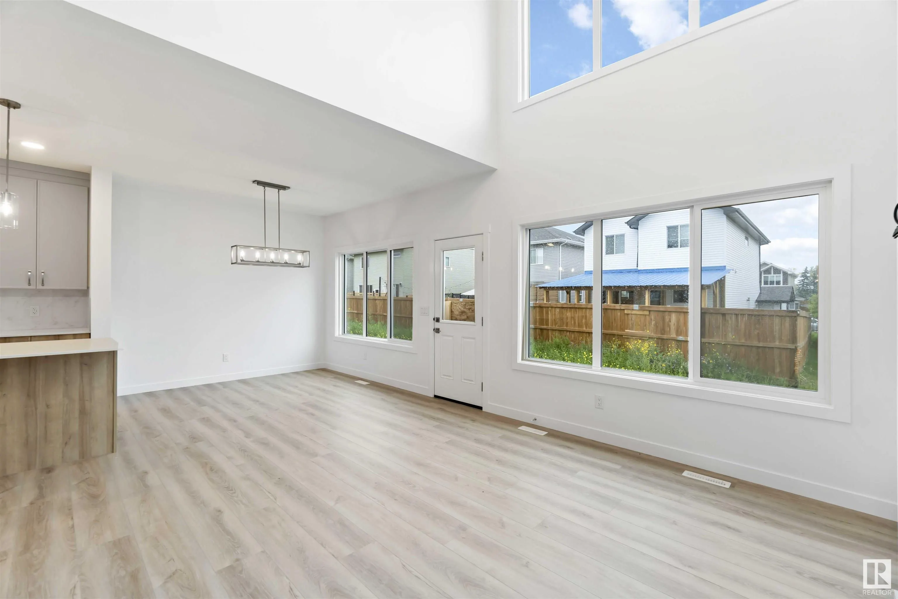 42 SERENO Lane