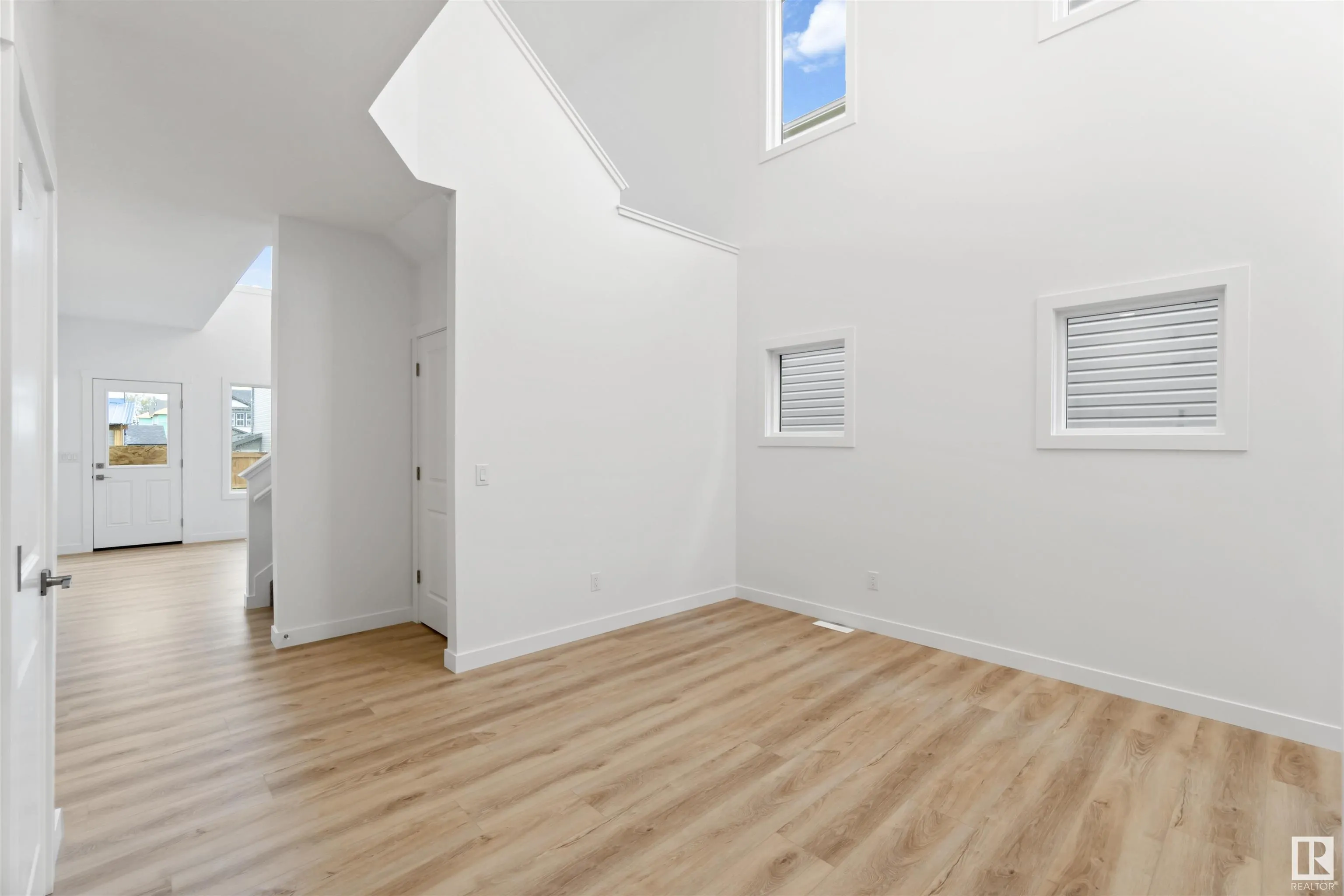 42 SERENO Lane