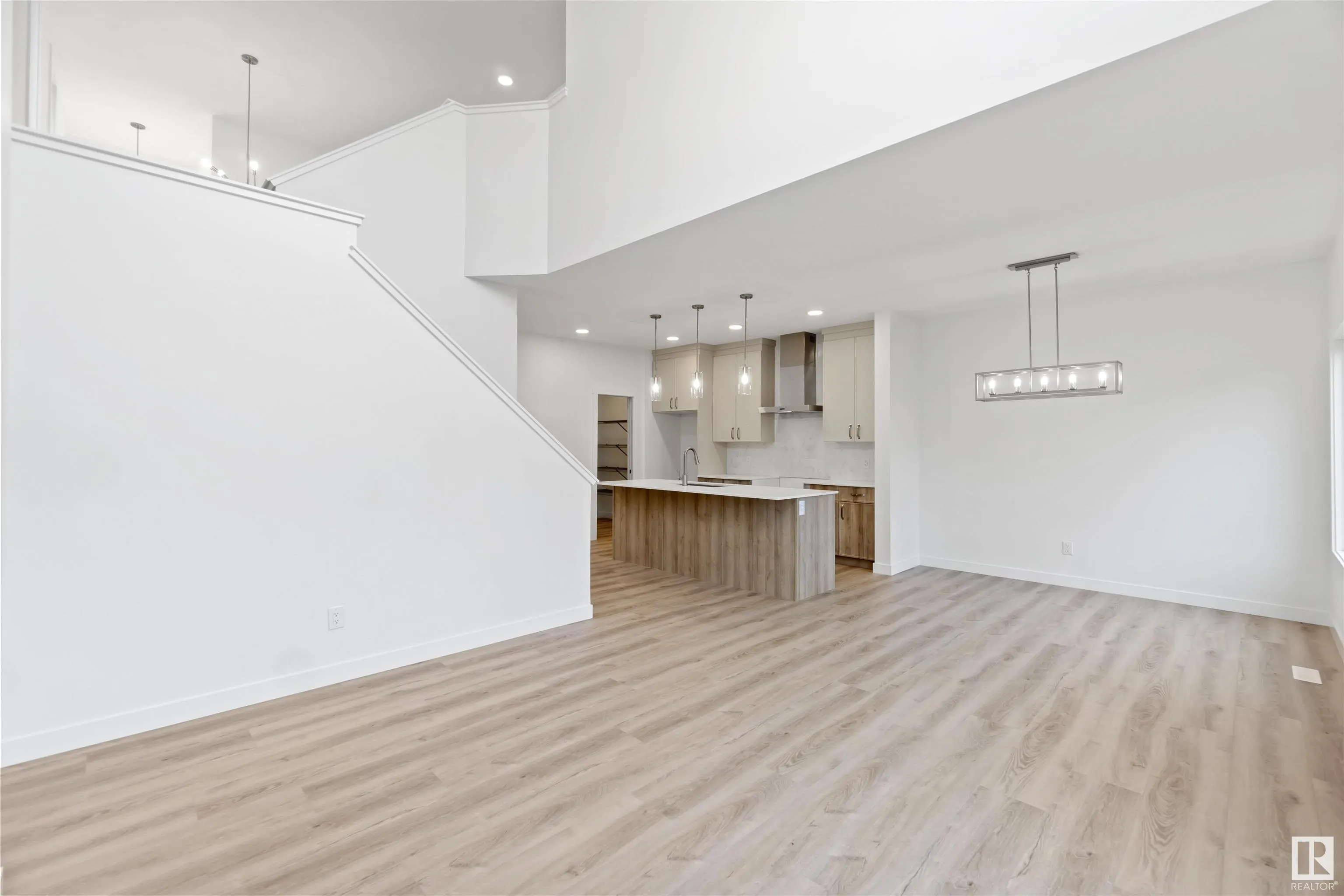 42 SERENO Lane